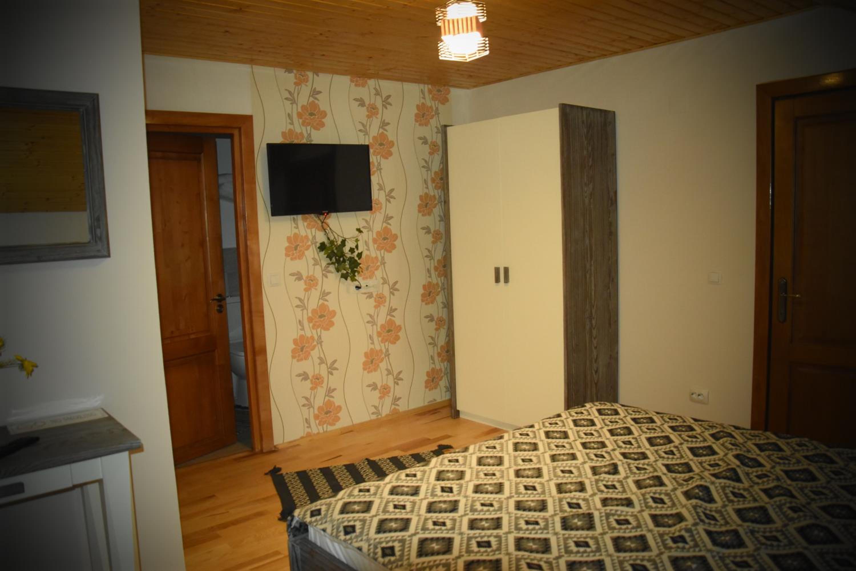Double Room - Photo 1