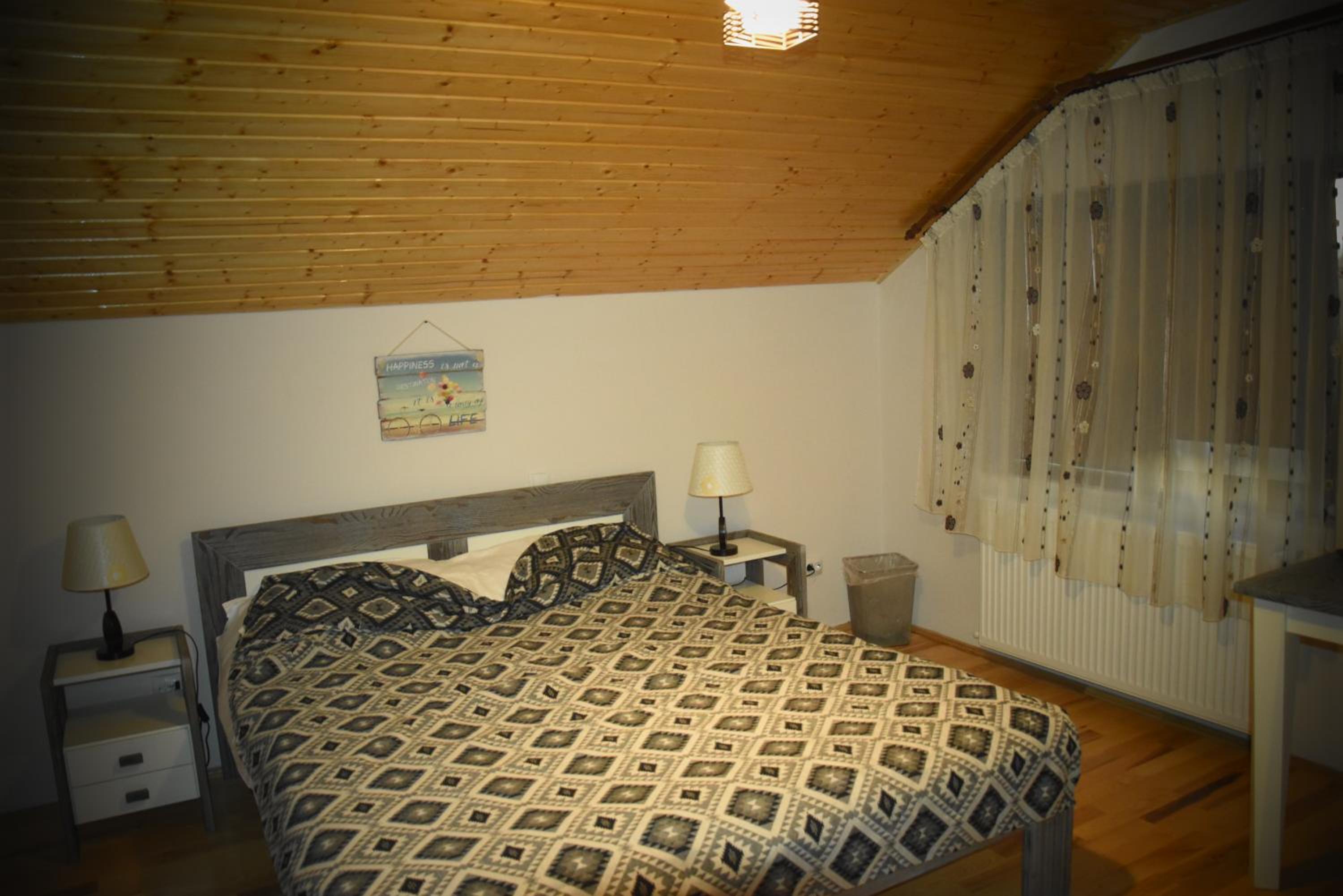 Double Room - Photo 4