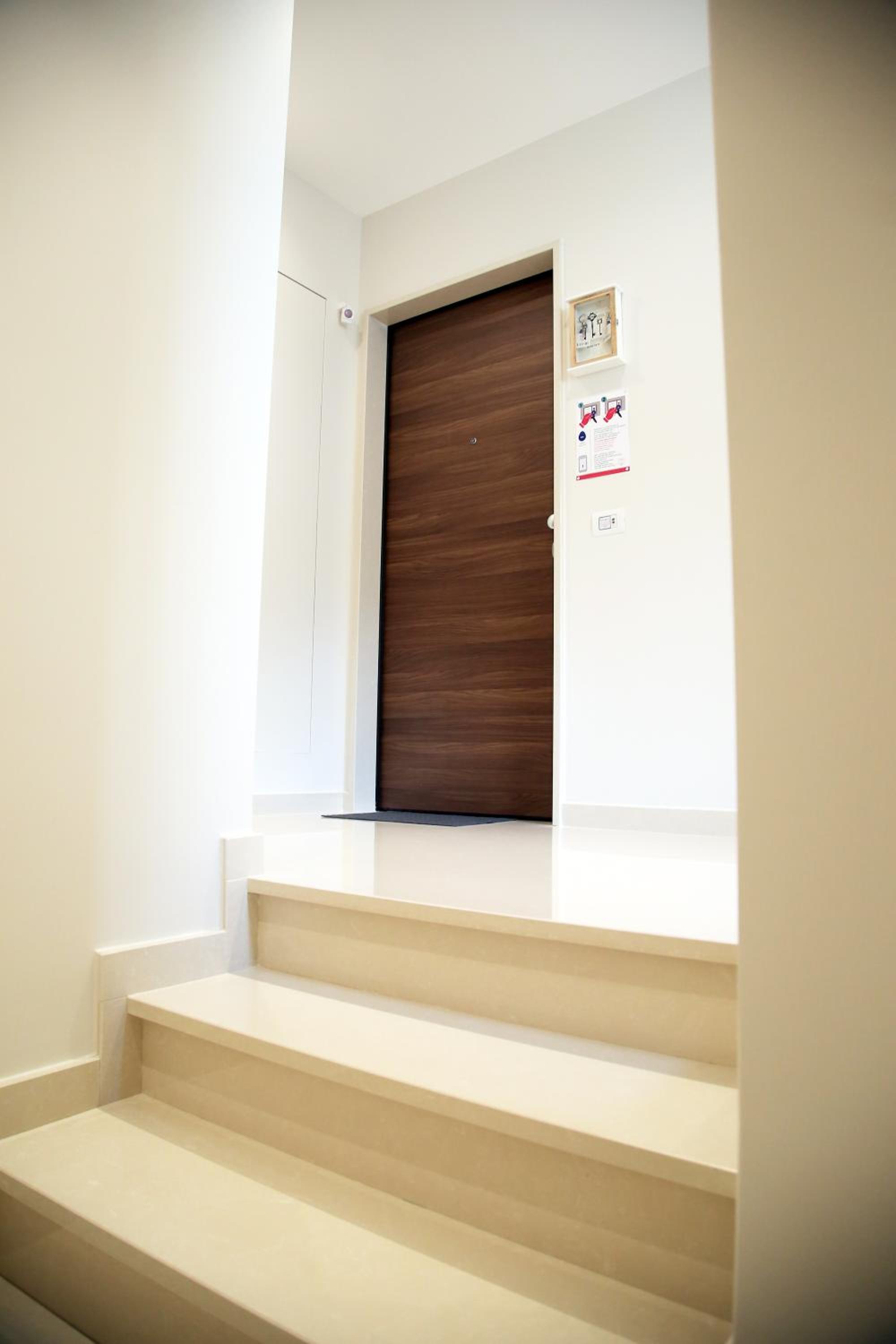 Double Room - Photo 14