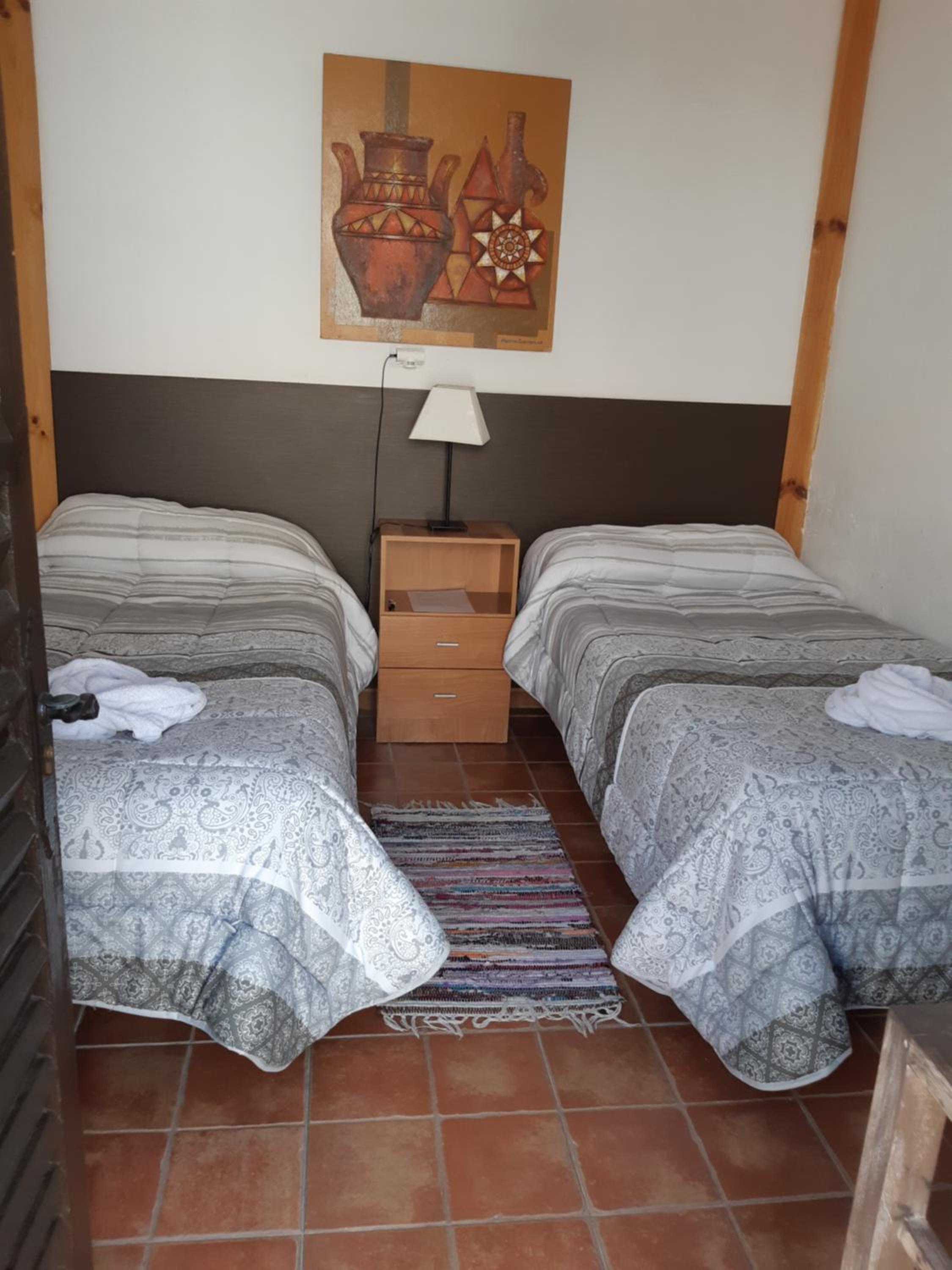 Twin Room - Photo 2