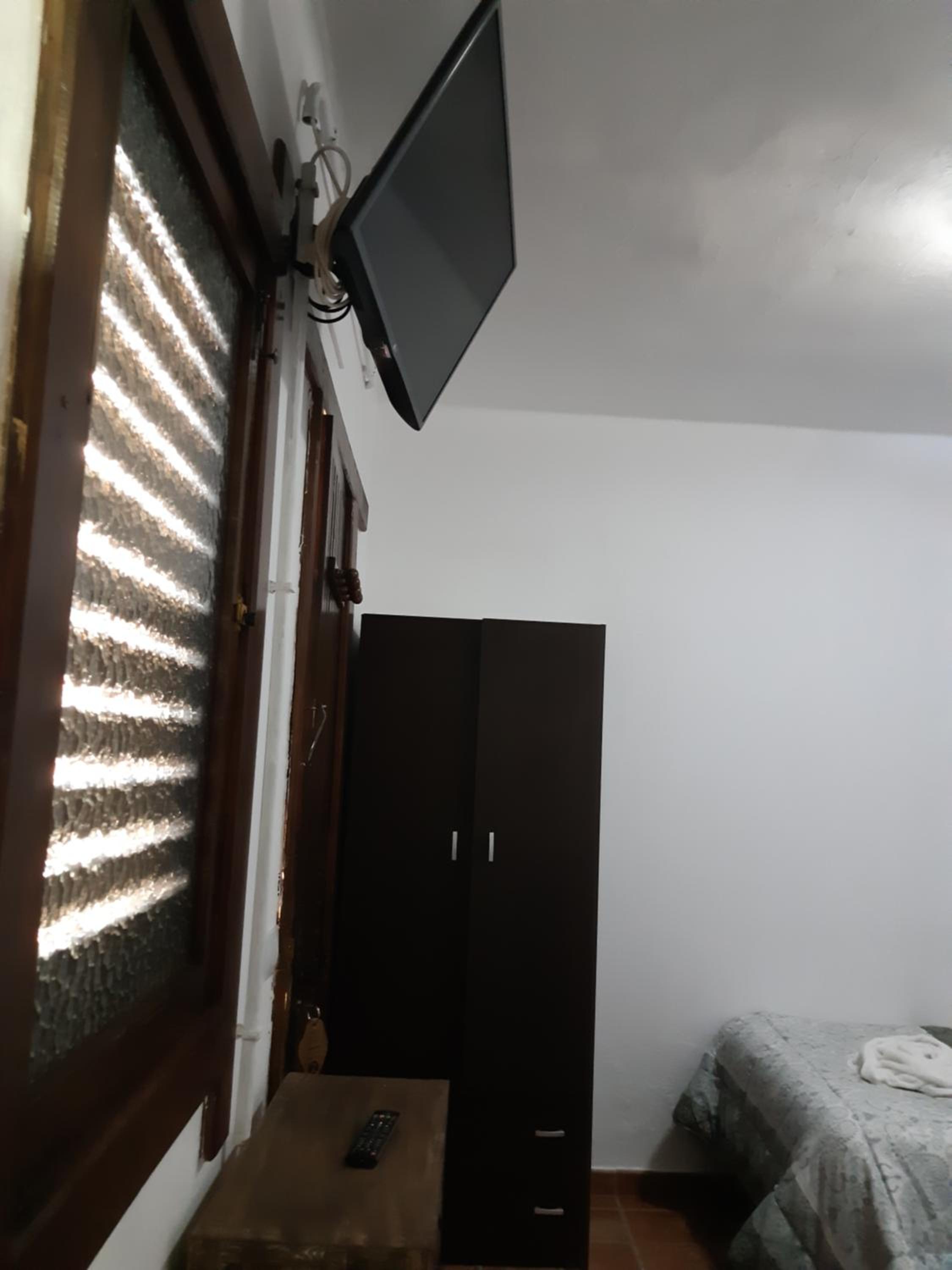 Twin Room - Photo 4