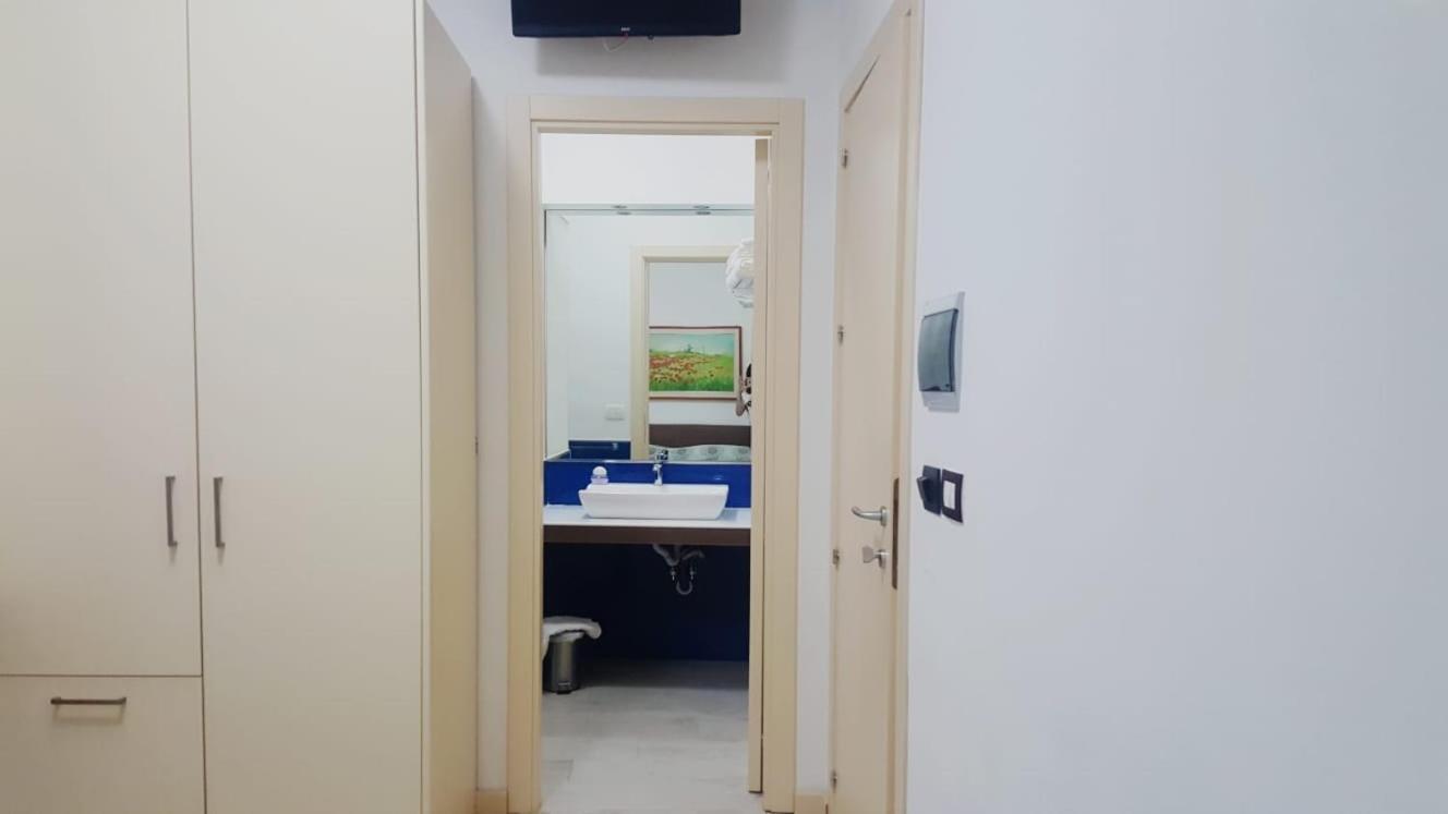 Small Double Room photo 3