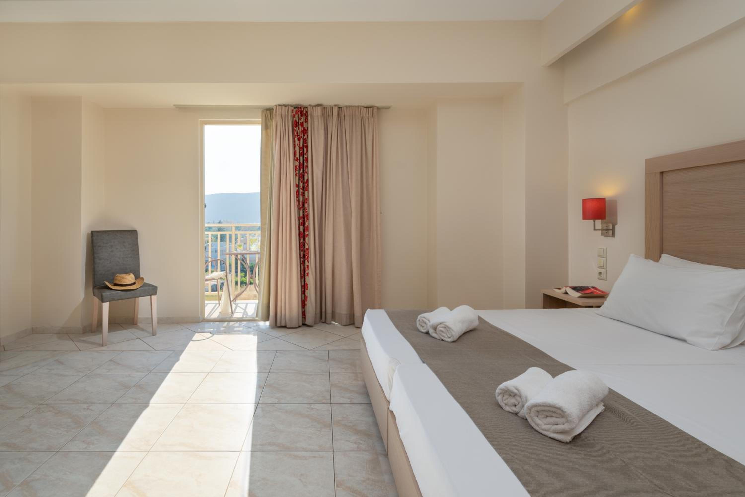 Triple Room with Garden View
