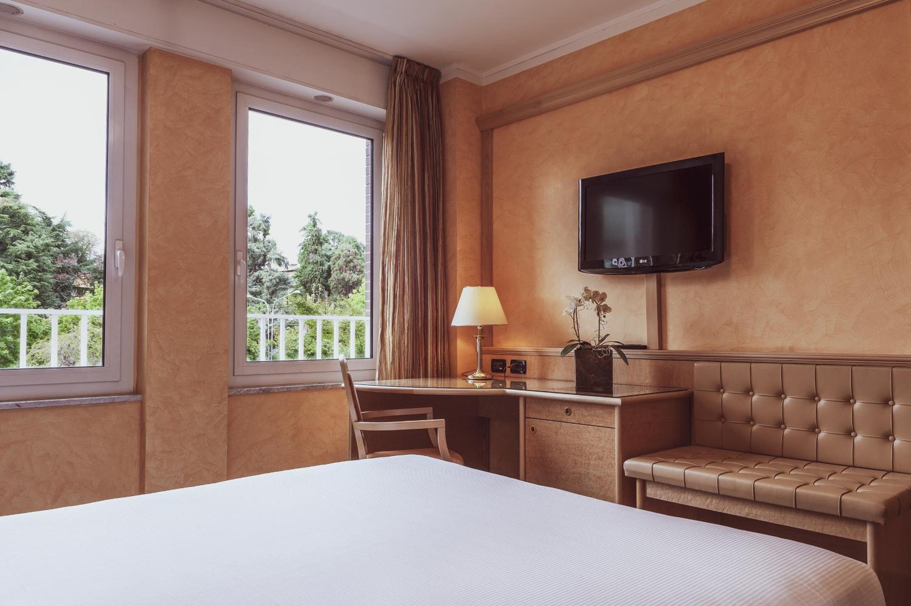 Executive Double Room - Photo 2