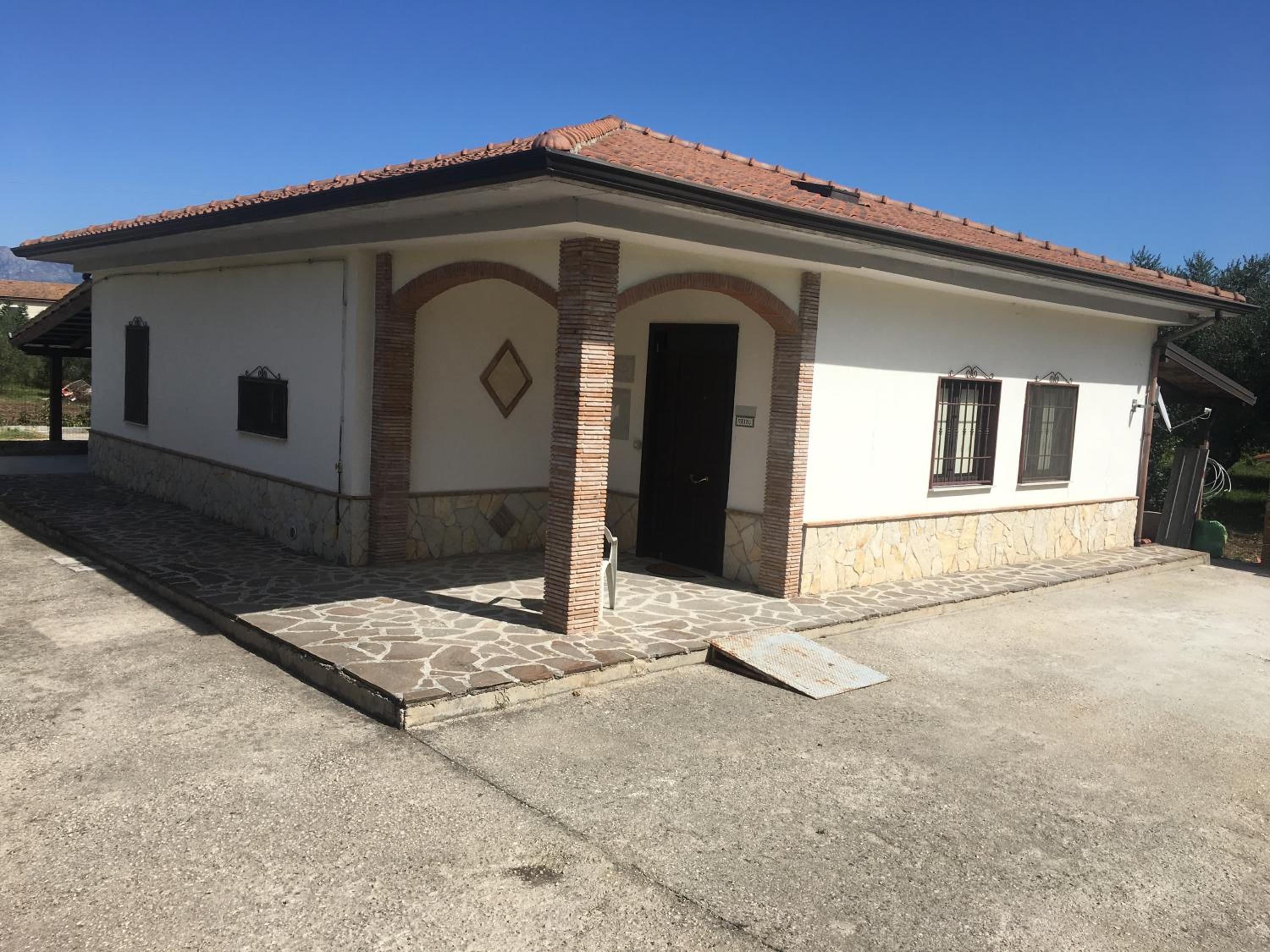 Three-Bedroom Villa photo 2