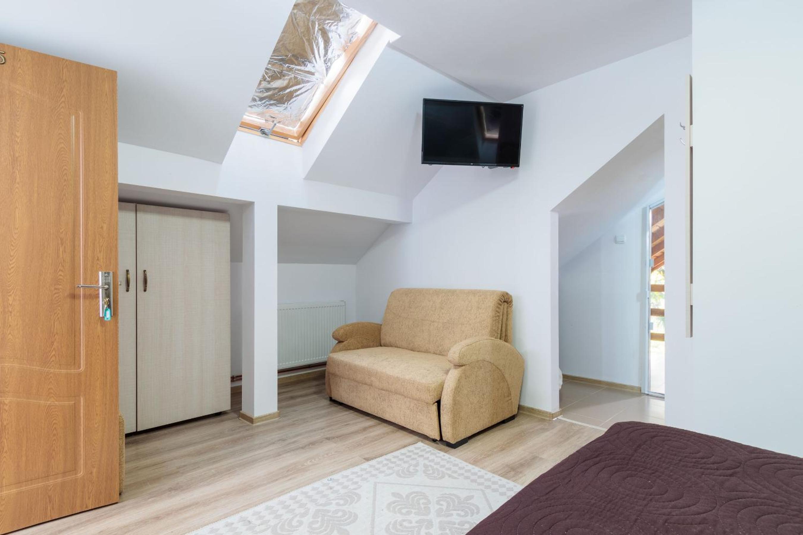 Triple Room - Photo 3