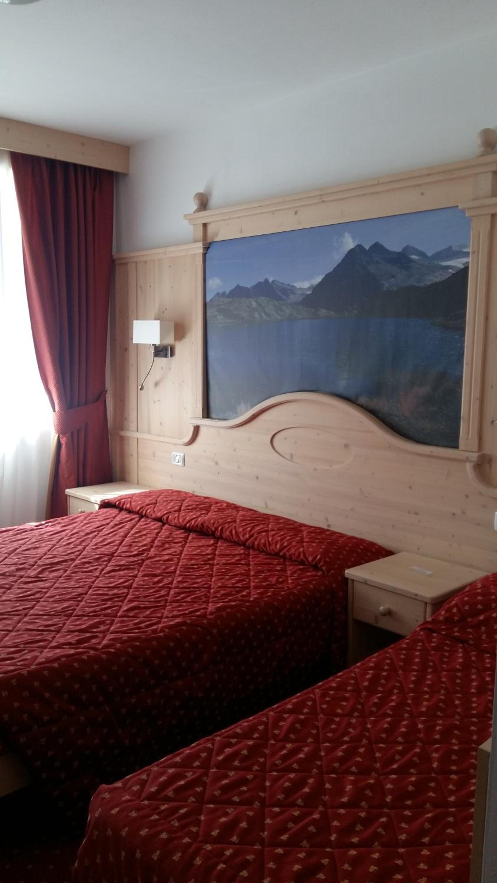 Double or Twin Room - Photo 10