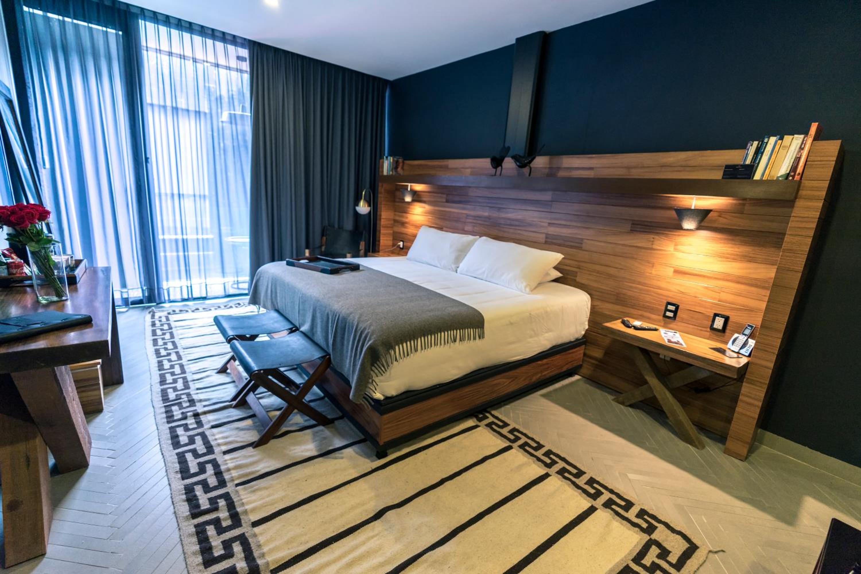 Standard King Room - Photo 1