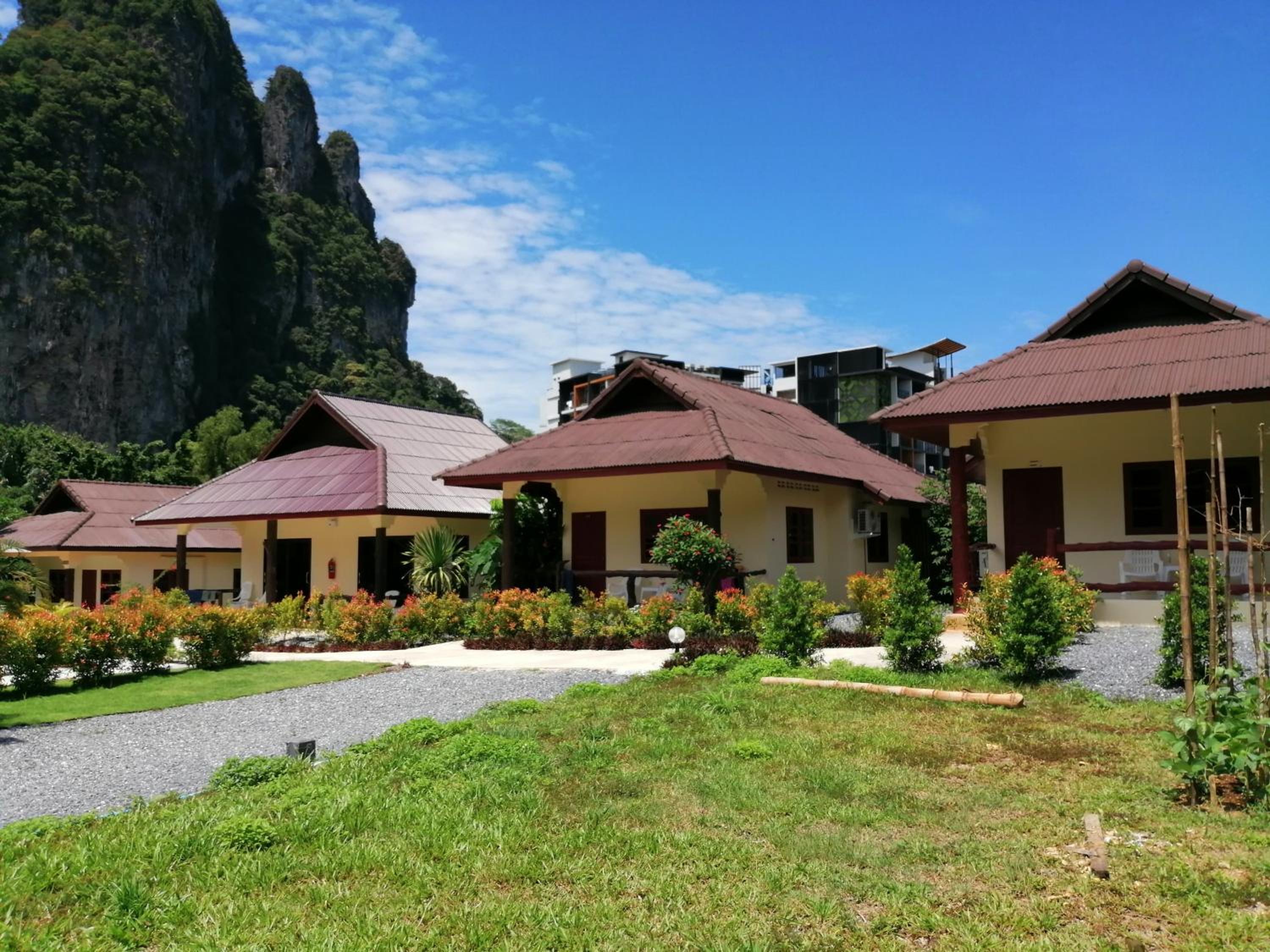 Family Bungalow - Photo 8