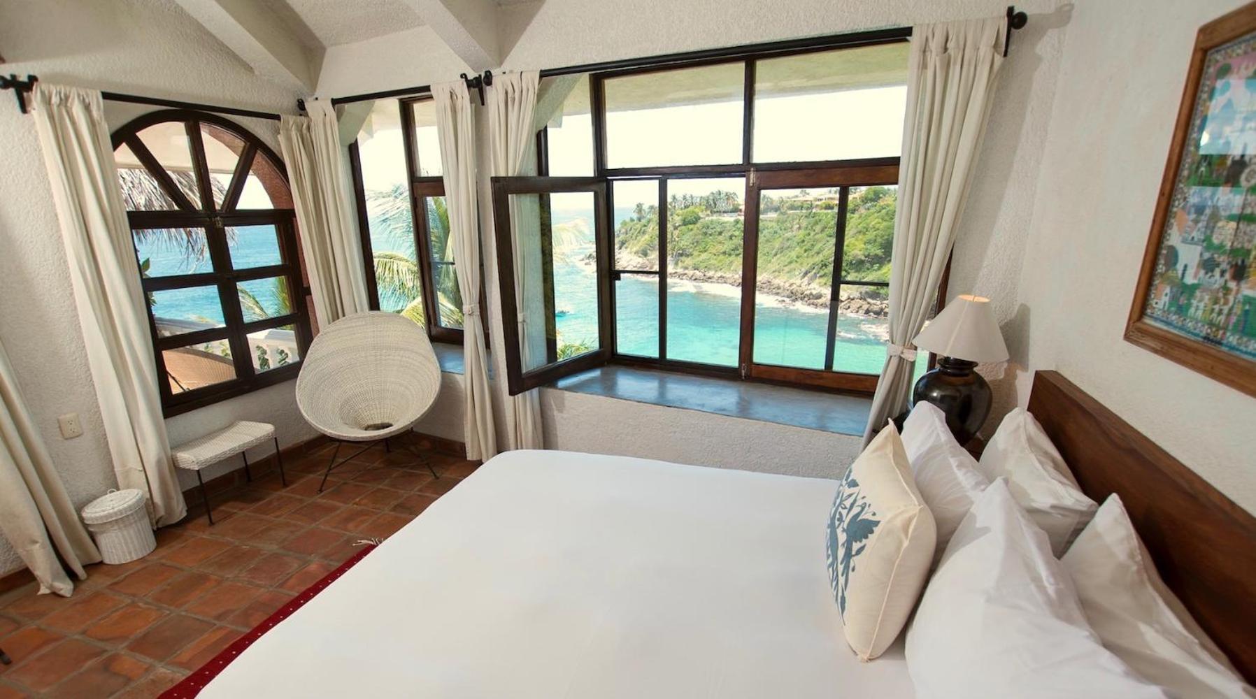 Standard Twin Room with Sea View photo 2