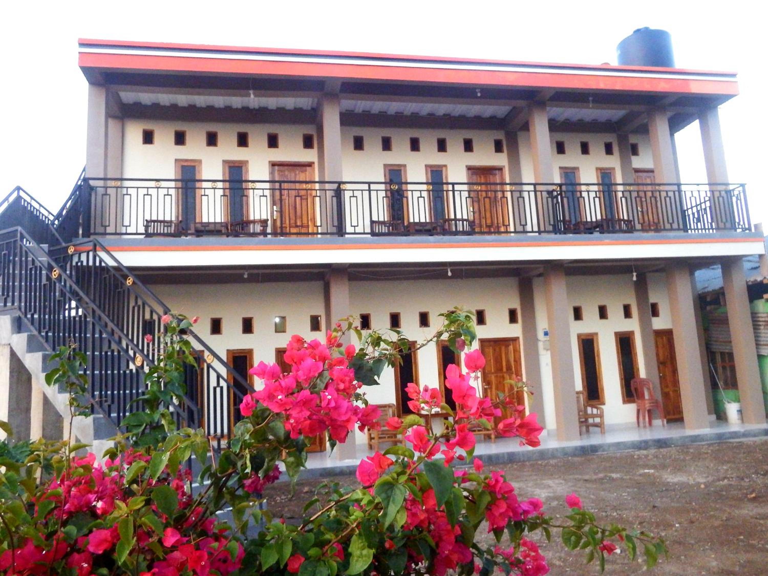 Double Room with Balcony - Photo 16