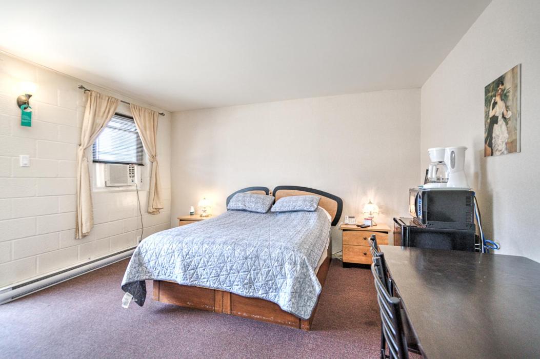 Standard Queen Room photo 1
