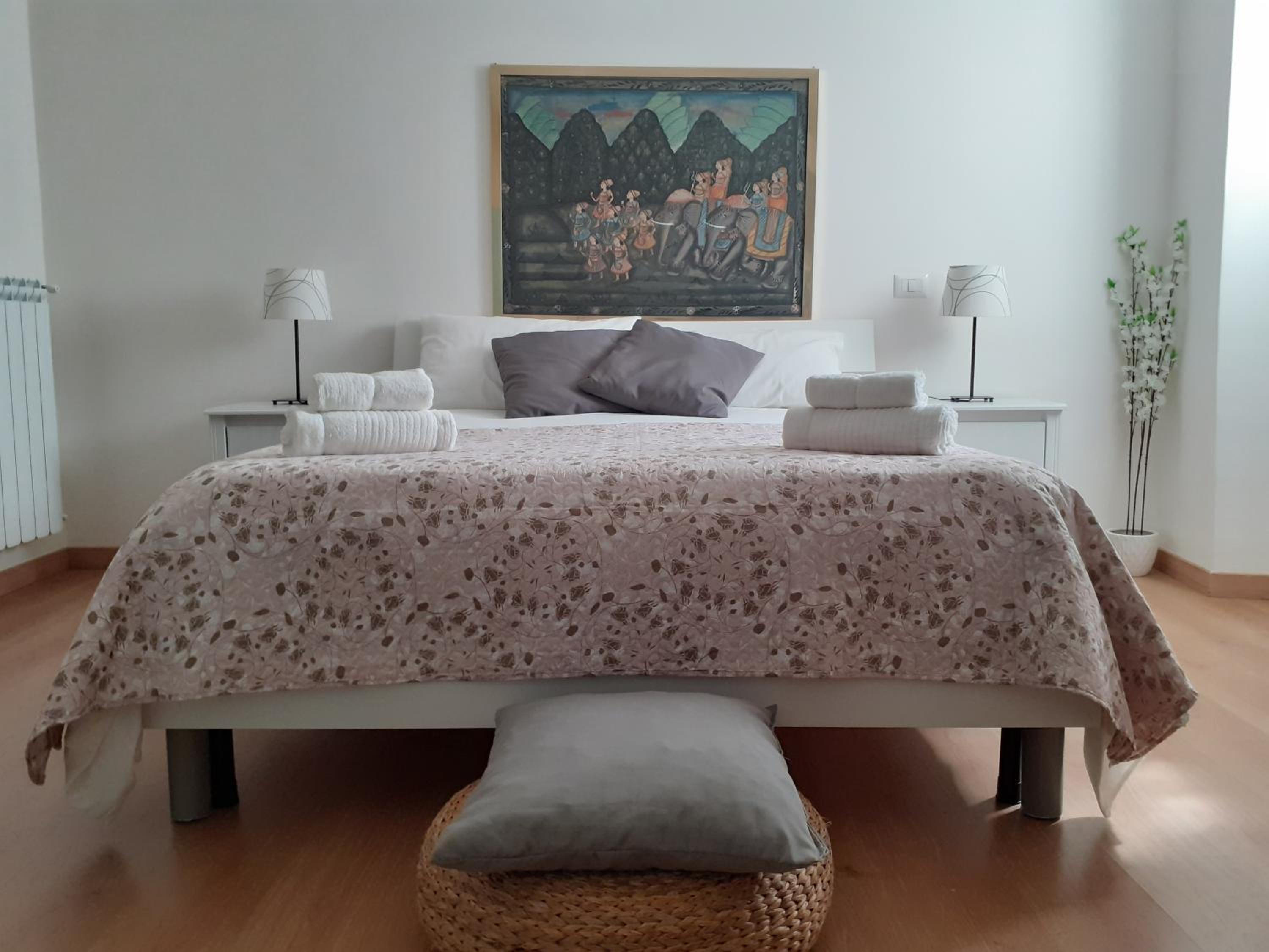 One-Bedroom Apartment - Photo 27