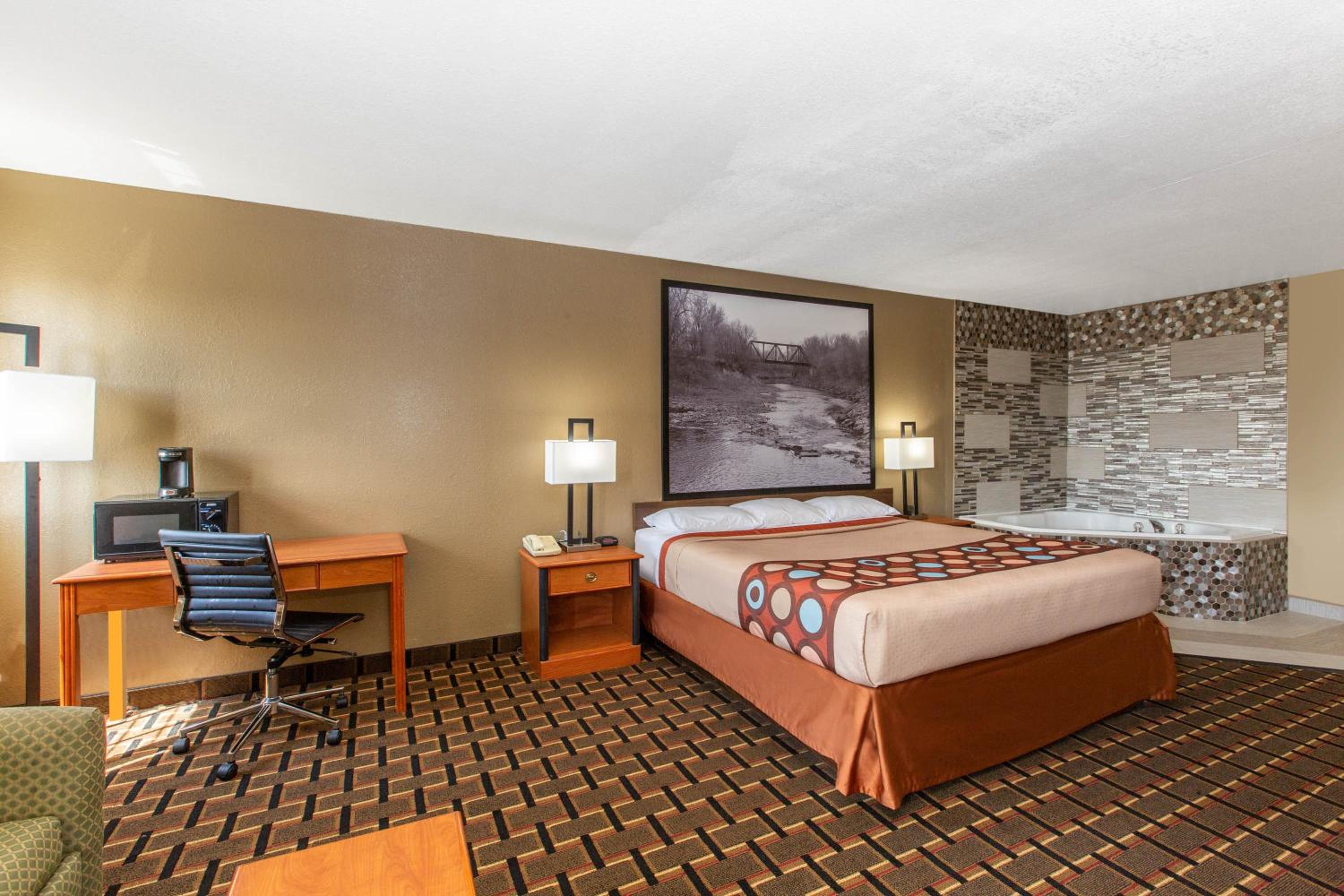 Deluxe King Studio Suite - Non-Smoking - Photo 3