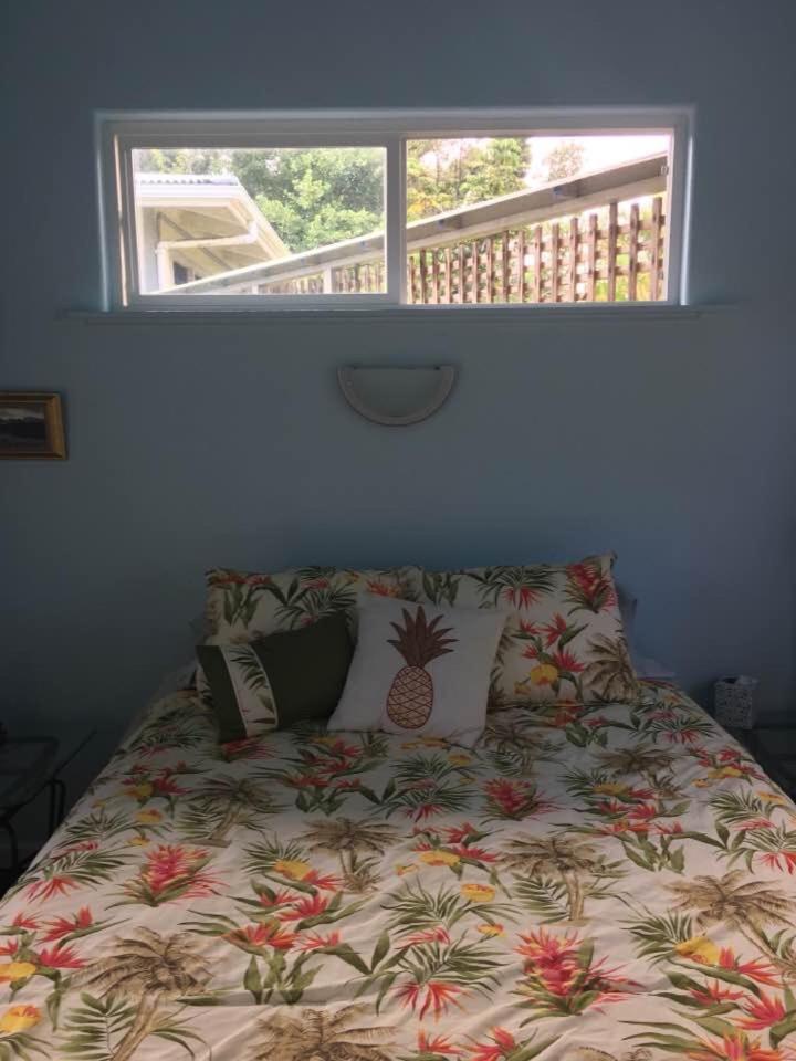 Double Room with Pool View - Photo 6