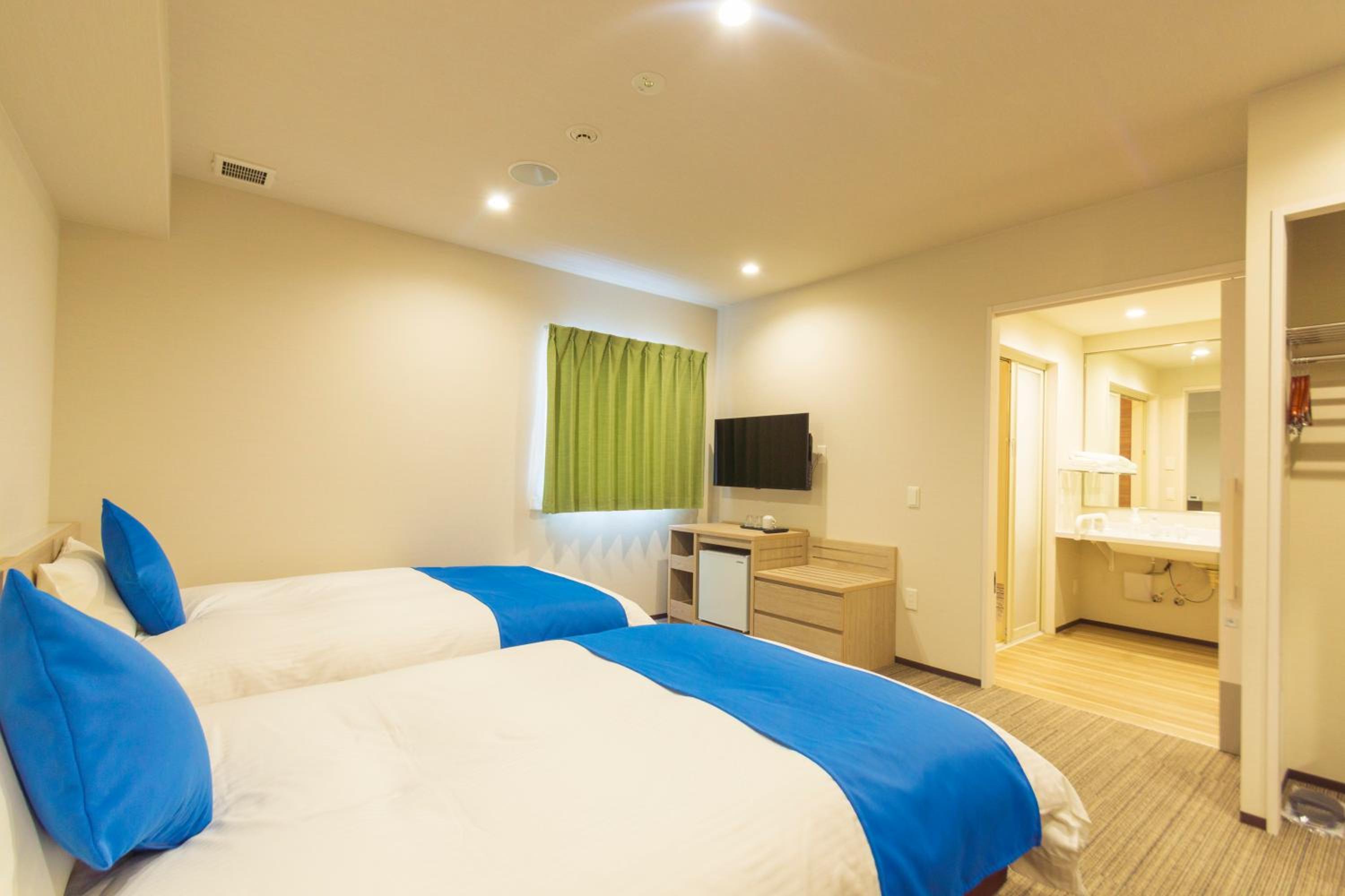 Economy Twin Room photo 1