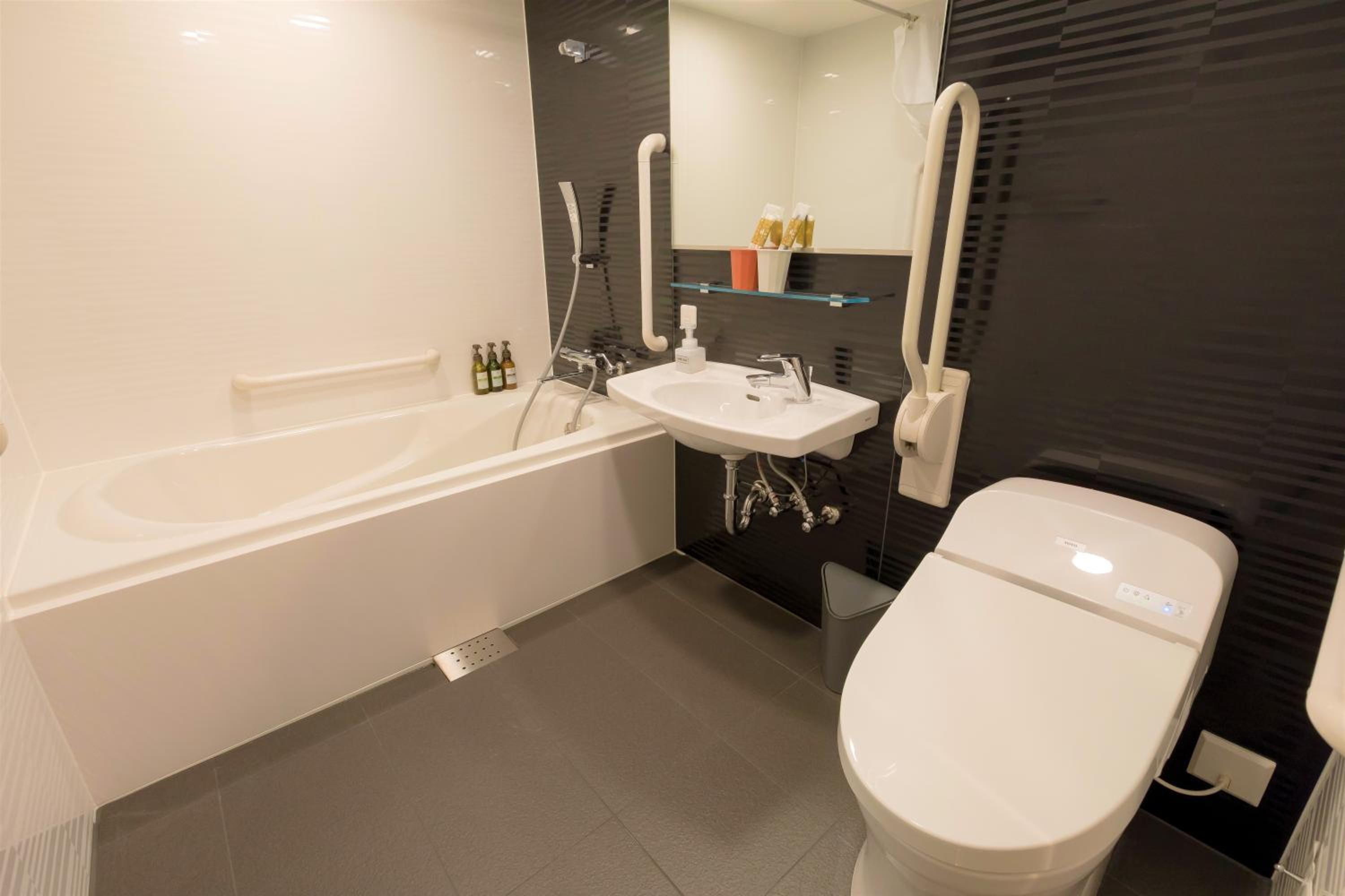 Deluxe Double Room - Photo 9