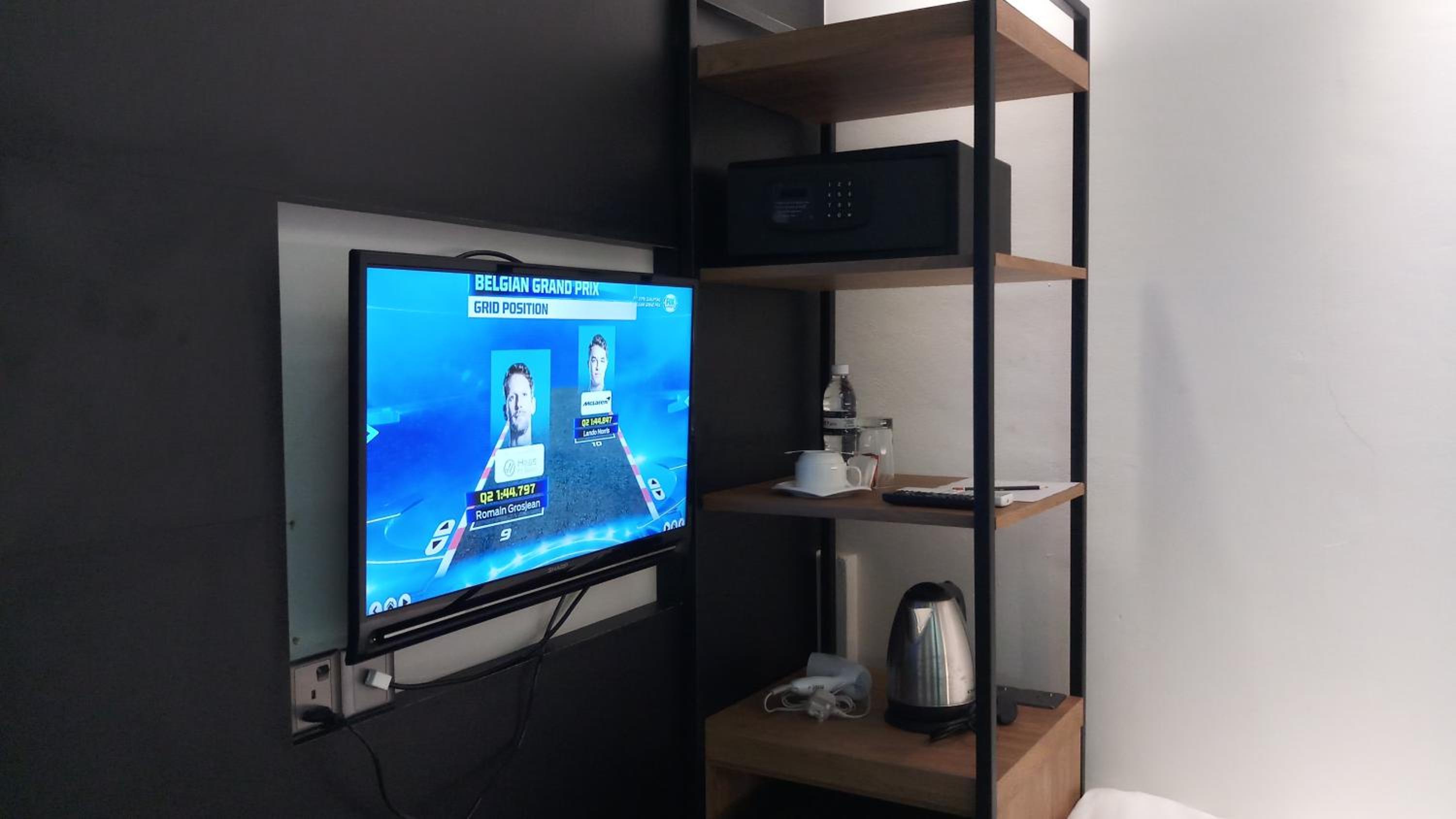 Standard Single Room (No Window)