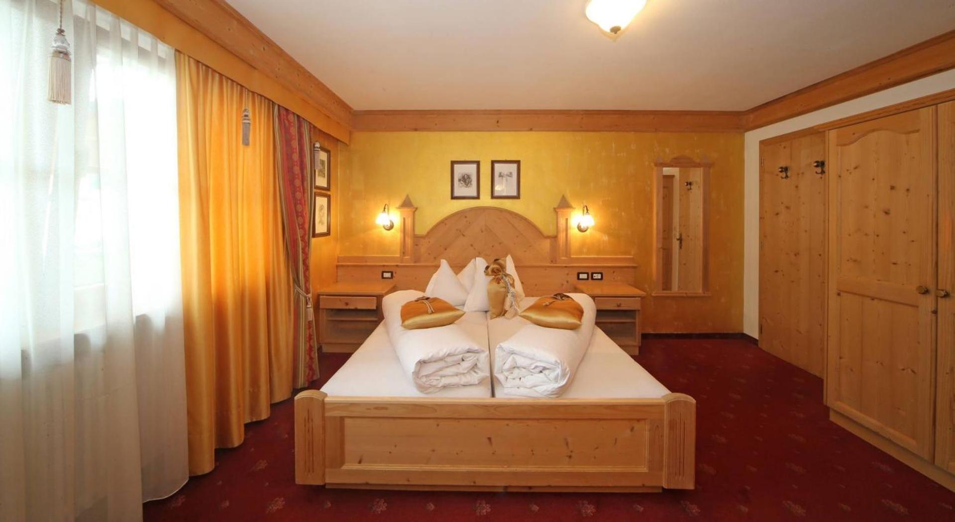 Large Ground Floor Double Room  photo 2