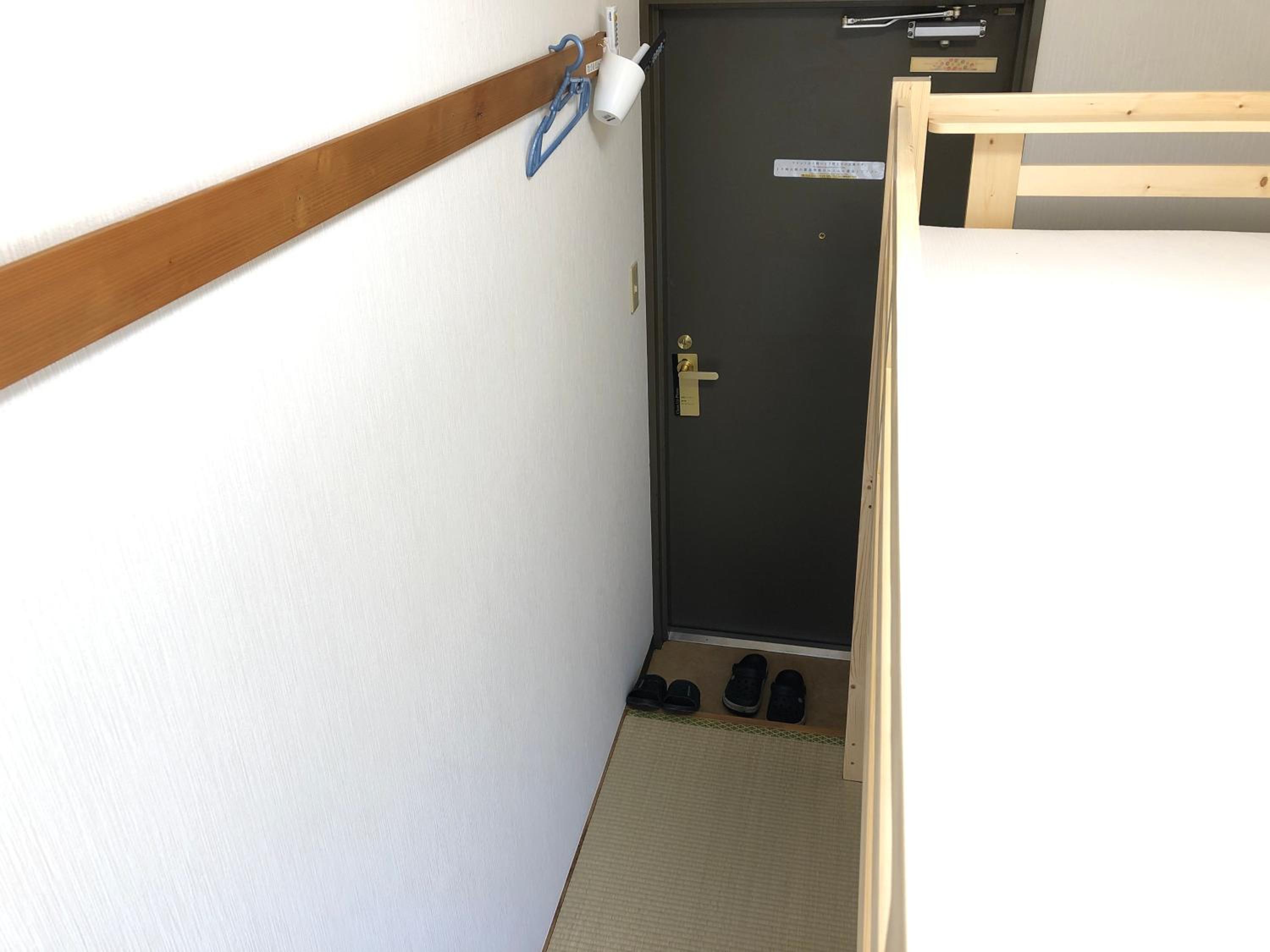 Small Double Room - Photo 3