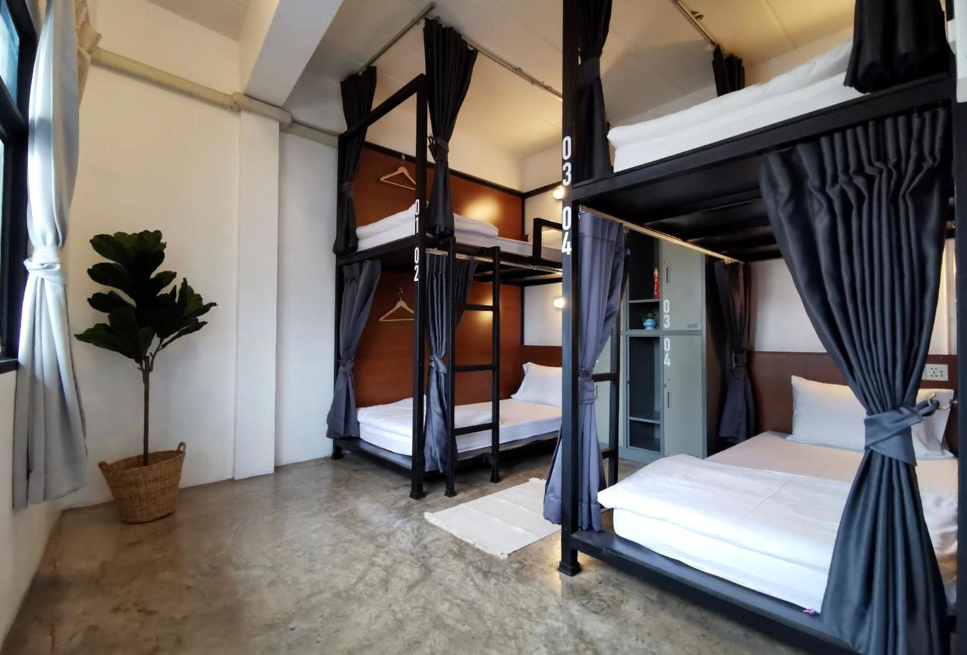 Bed in 4-Bed Mixed Dormitory Room photo 3
