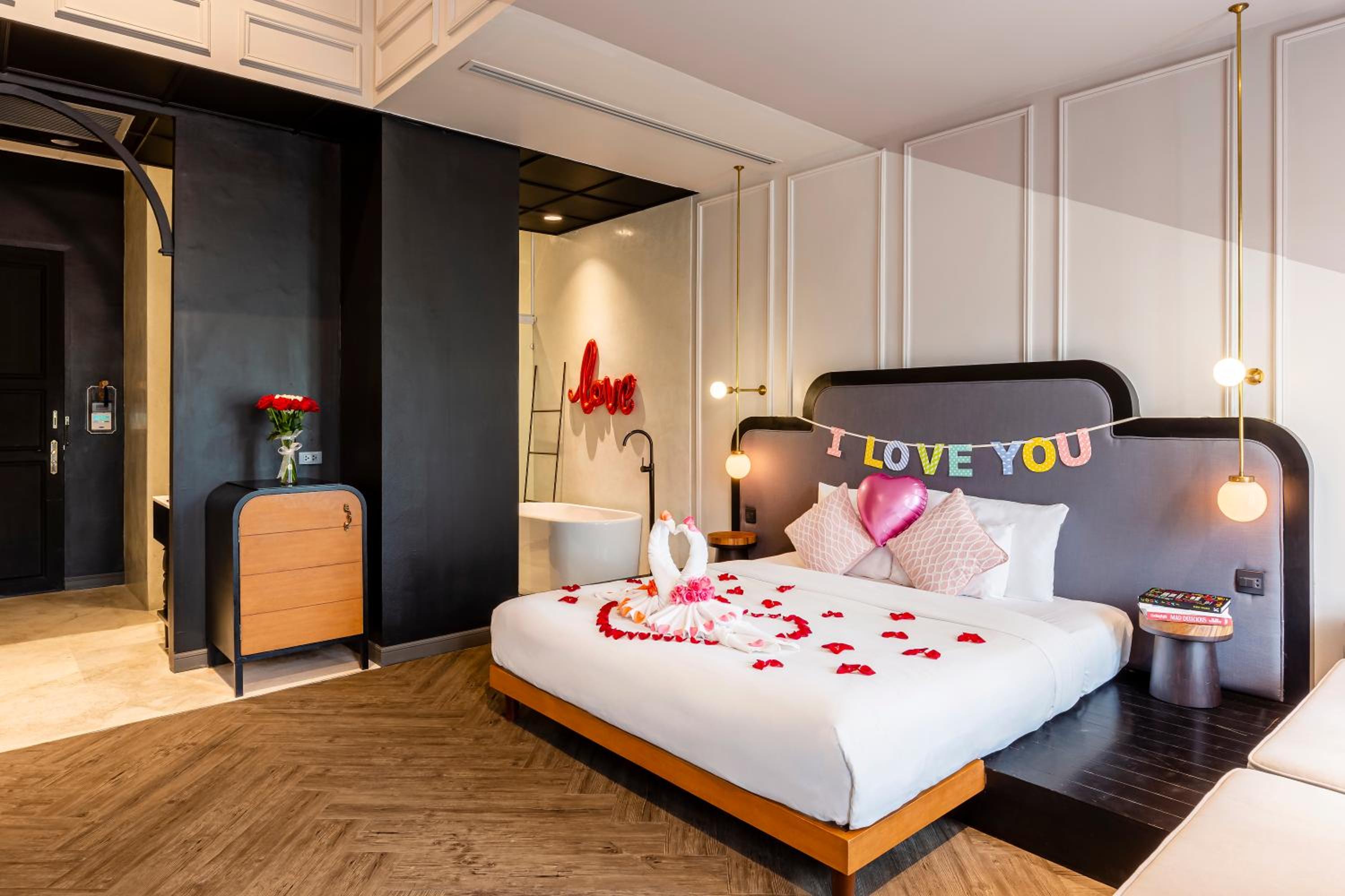 Deluxe Double Room - Photo 4