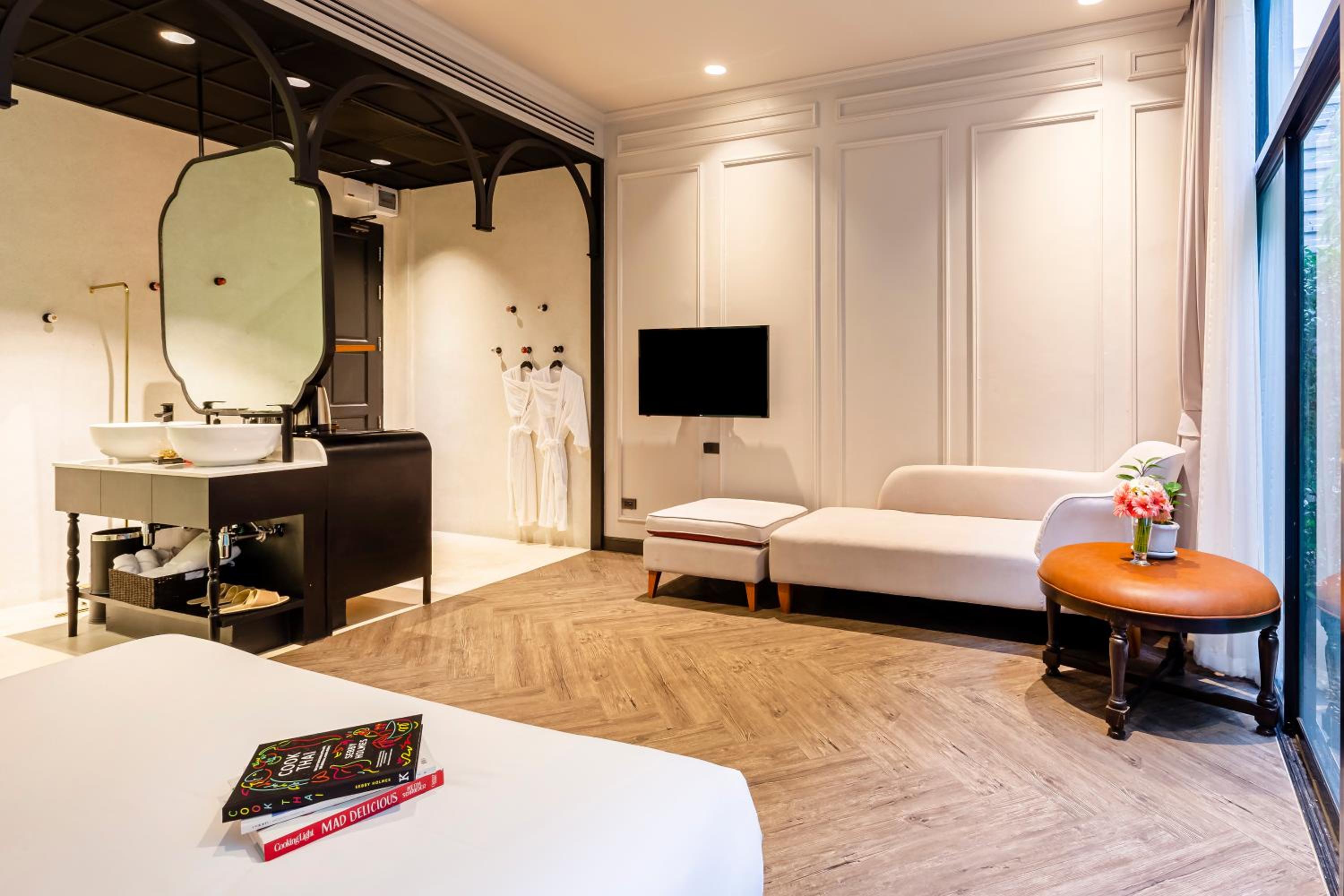 Double Room with Garden View - Photo 2