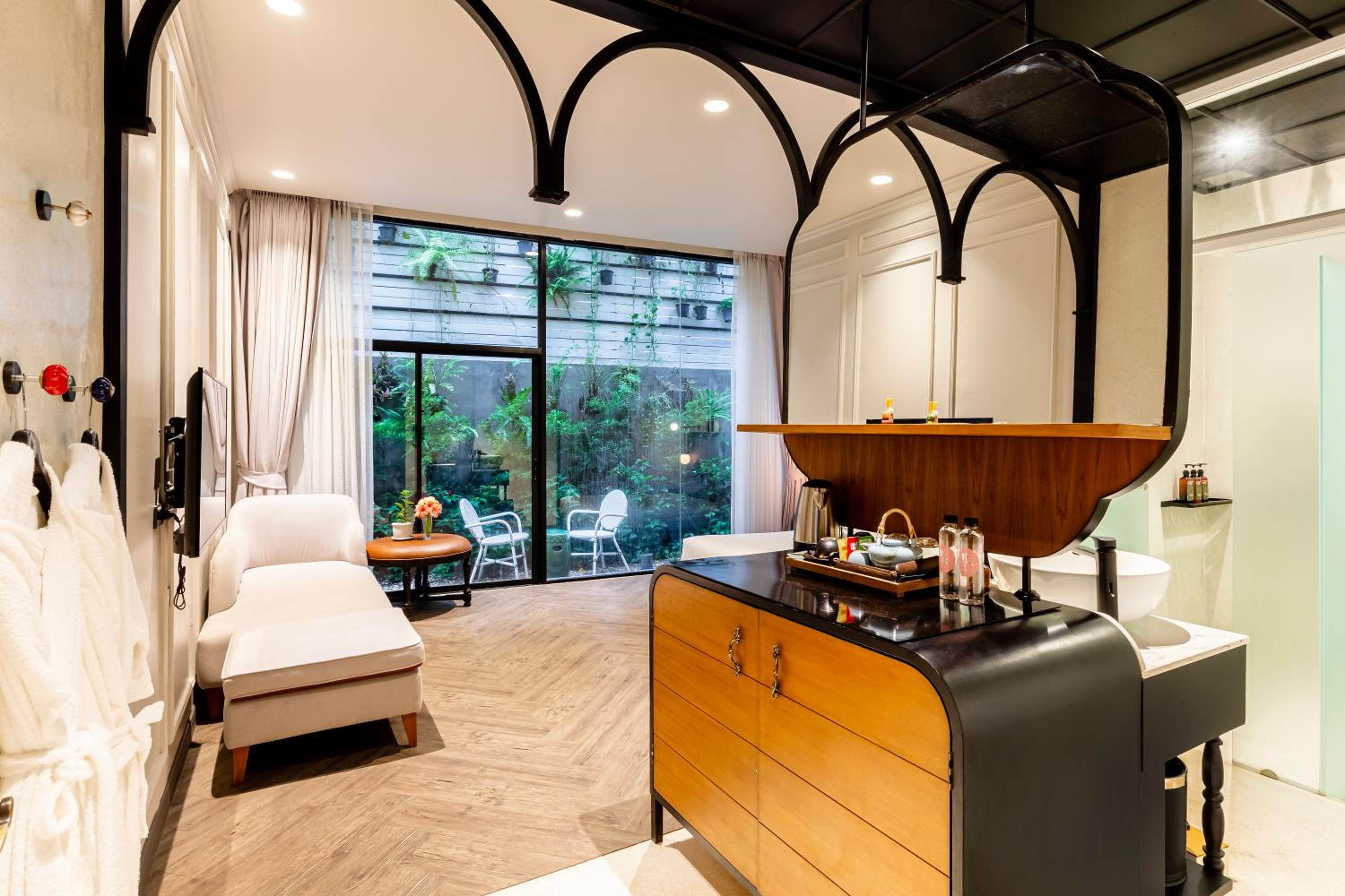Double Room with Garden View - Photo 5