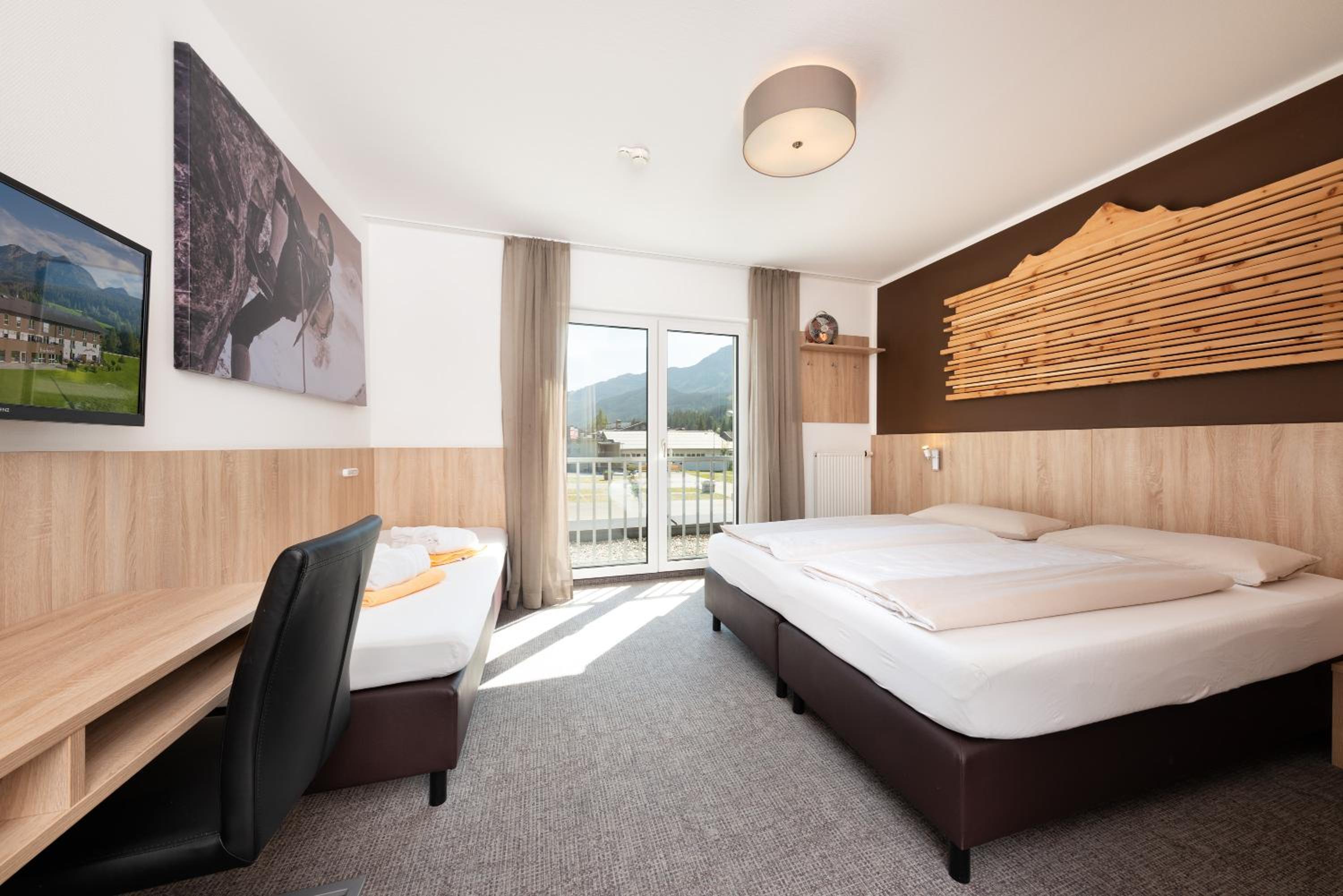 Double or Twin Room photo 2