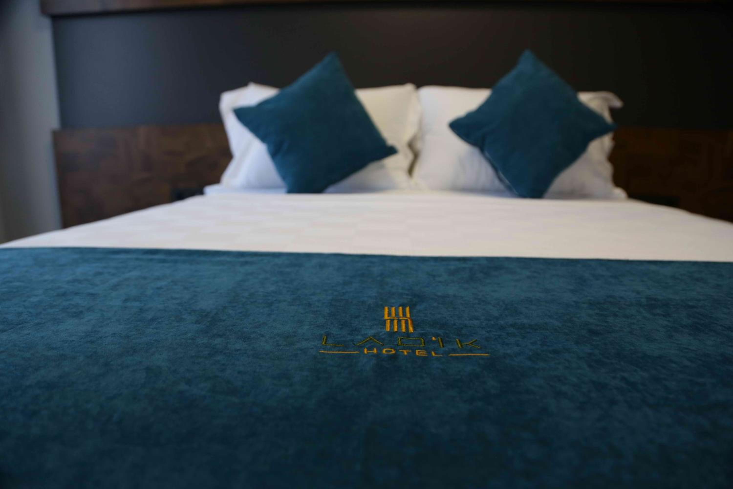 Deluxe Double Room with Extra Bed - Photo 1