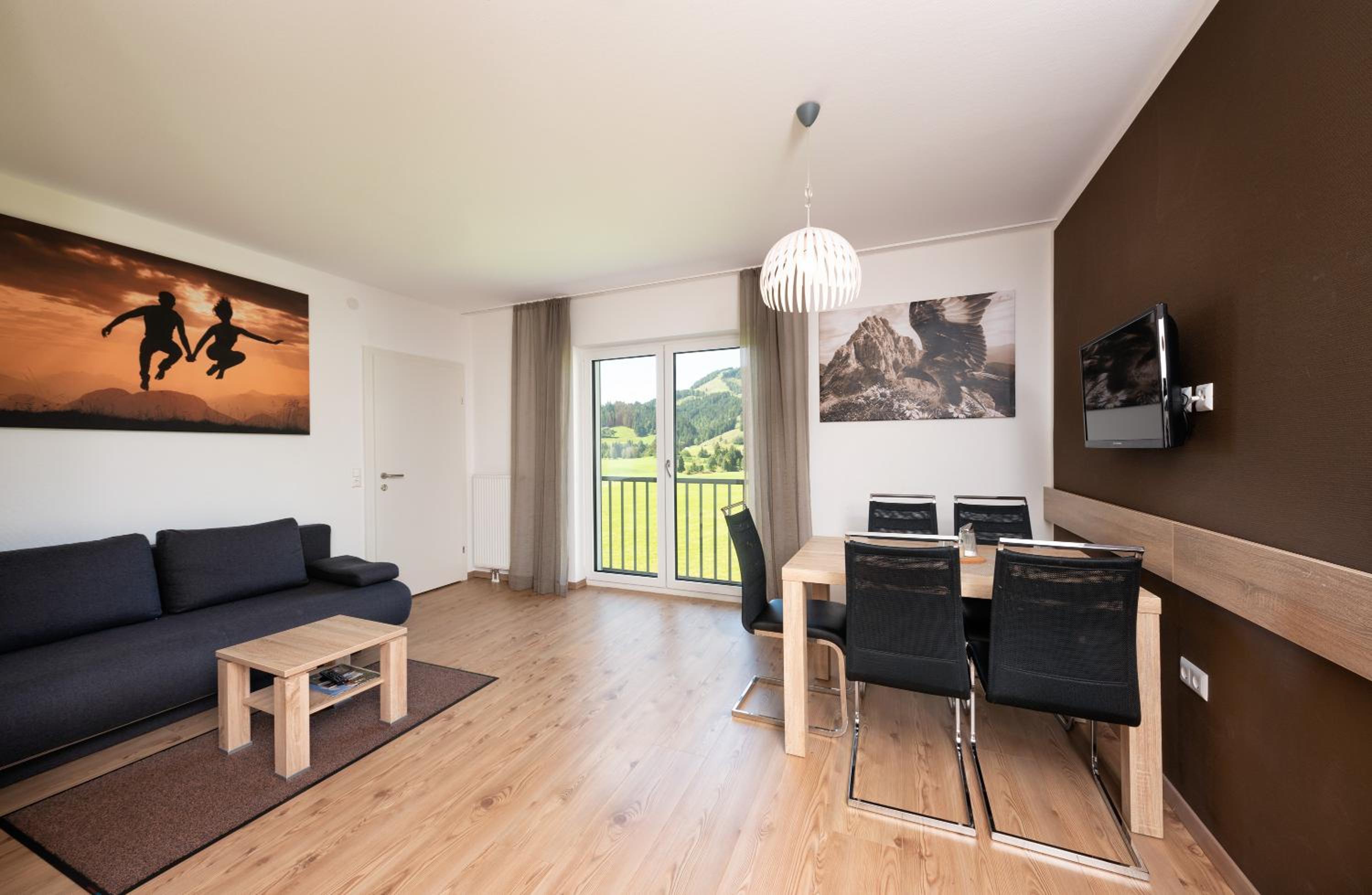 Apartment with Mountain View photo 1