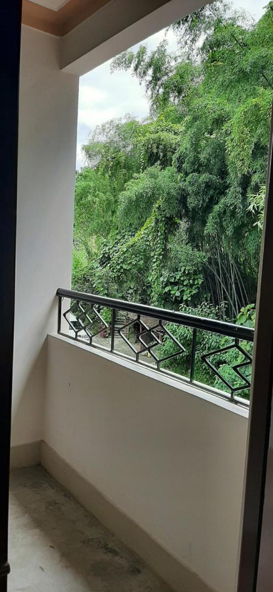 Deluxe Double Room with Balcony photo 3