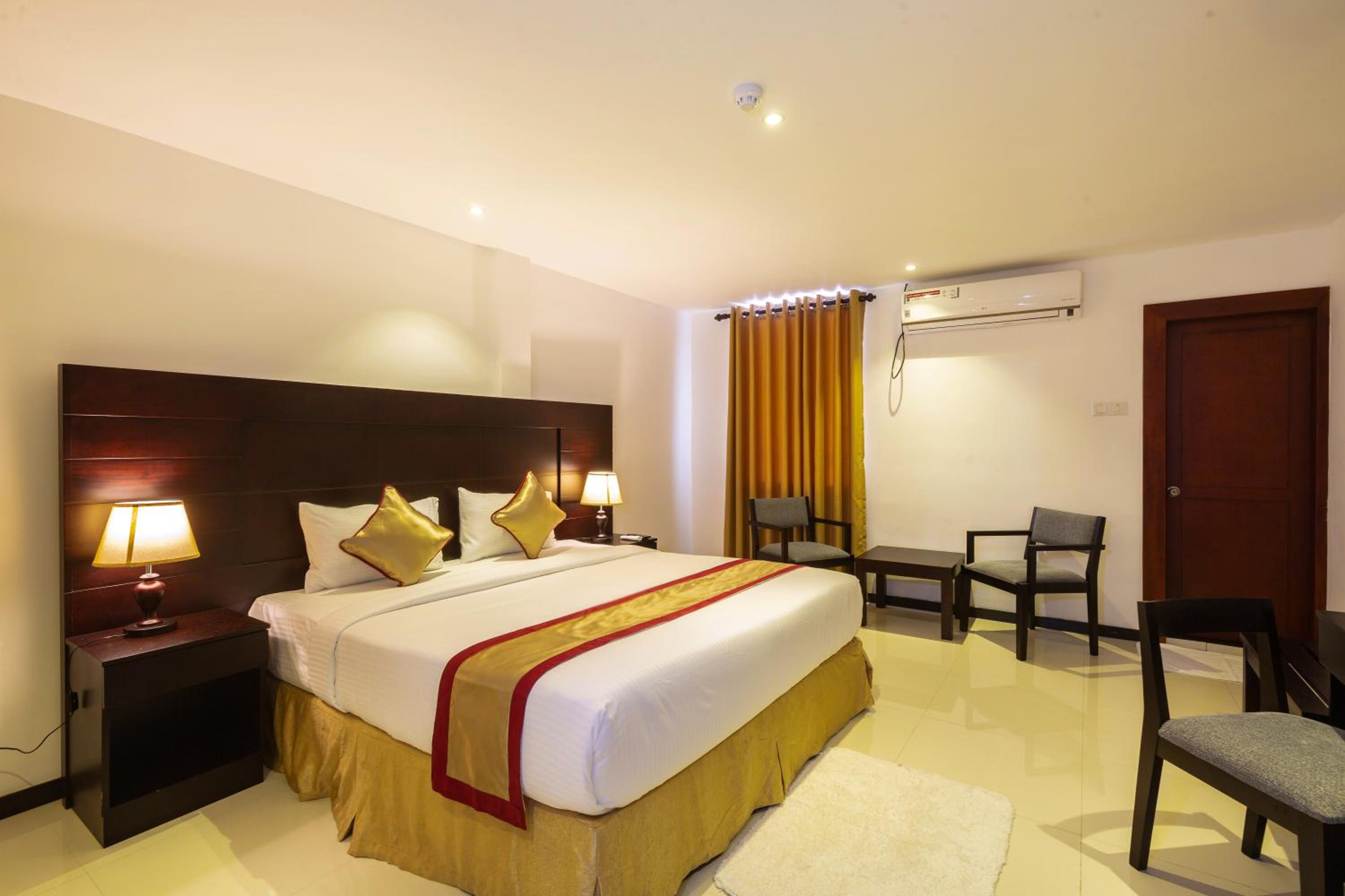 Deluxe Double or Twin Room with Balcony