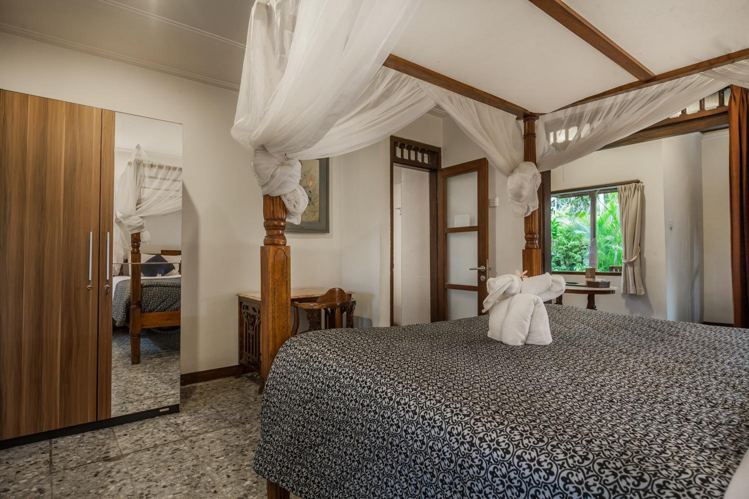 Two Bedrooms Villa with Garden View - Photo 4