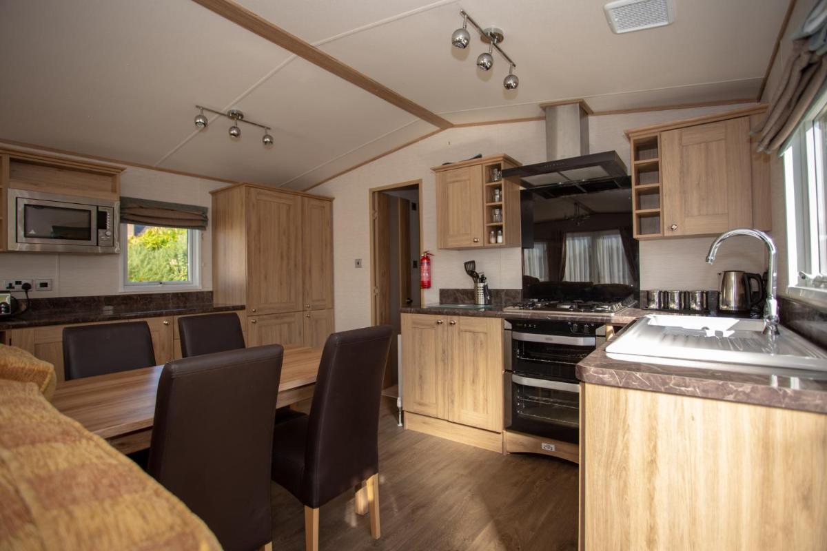 Three-Bedroom Chalet photo 1