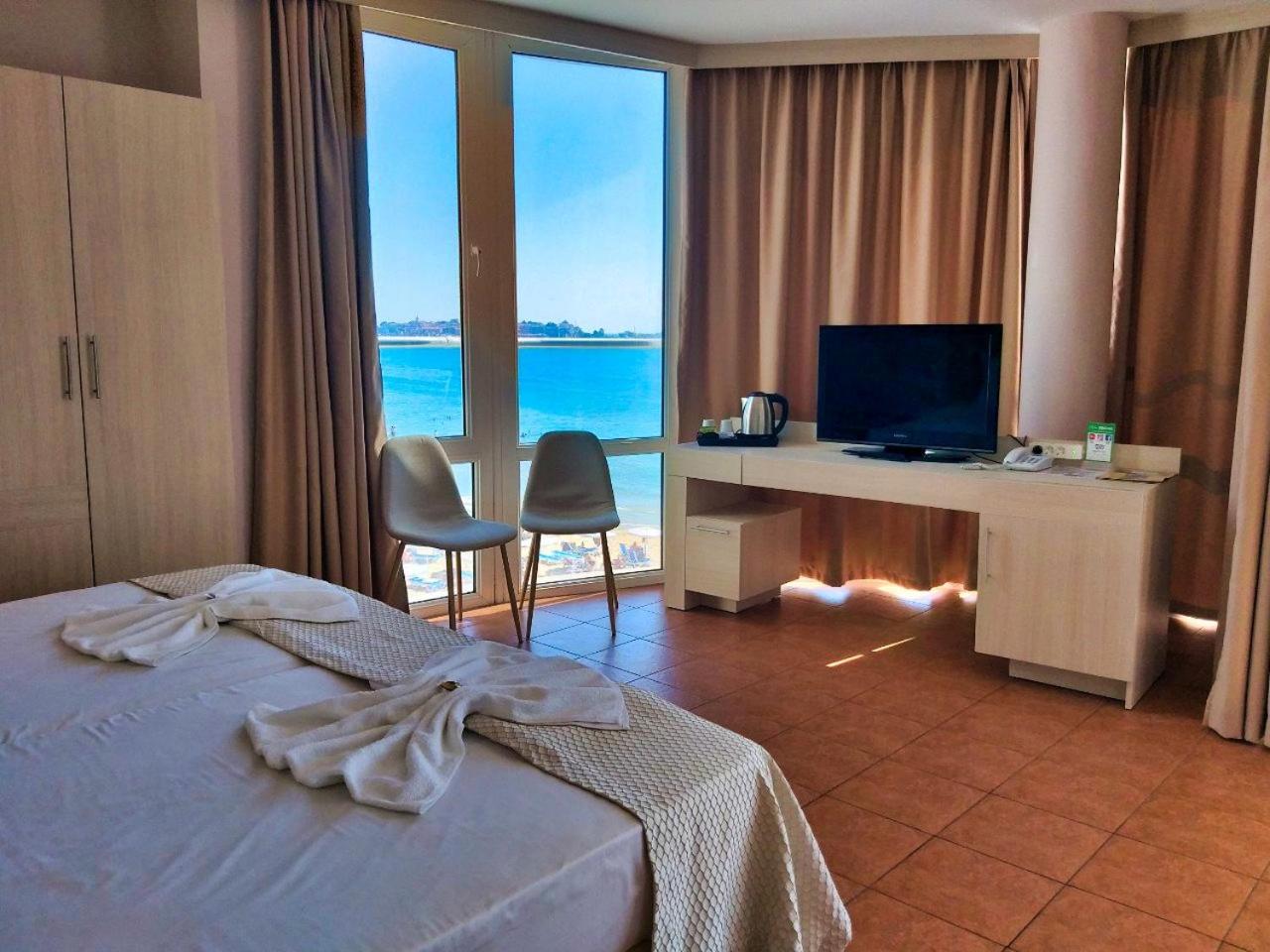Studio with Sea View and Balcony - Photo 6