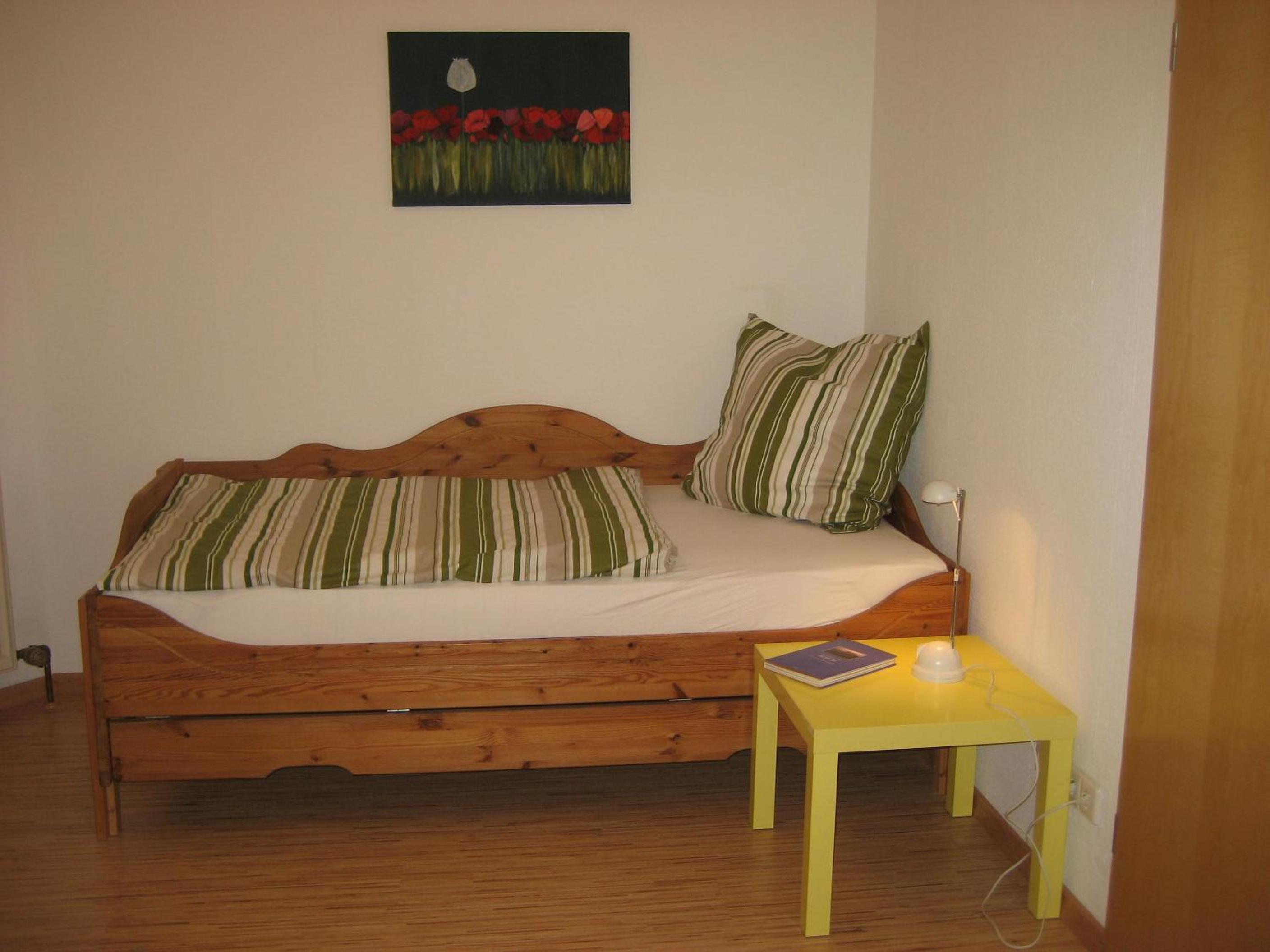 One-Bedroom Apartment photo 1