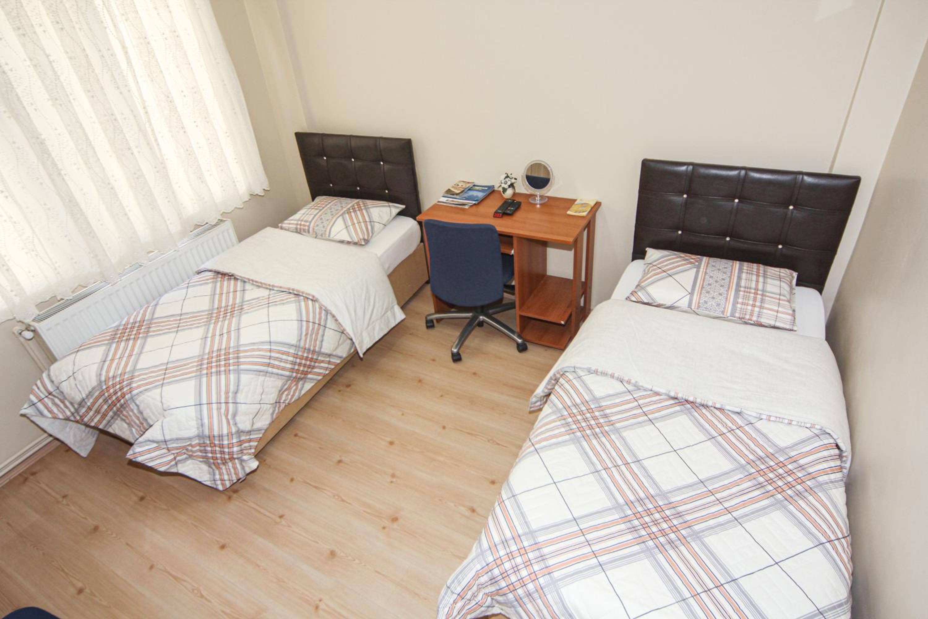 Standard Double or Twin Room photo 3