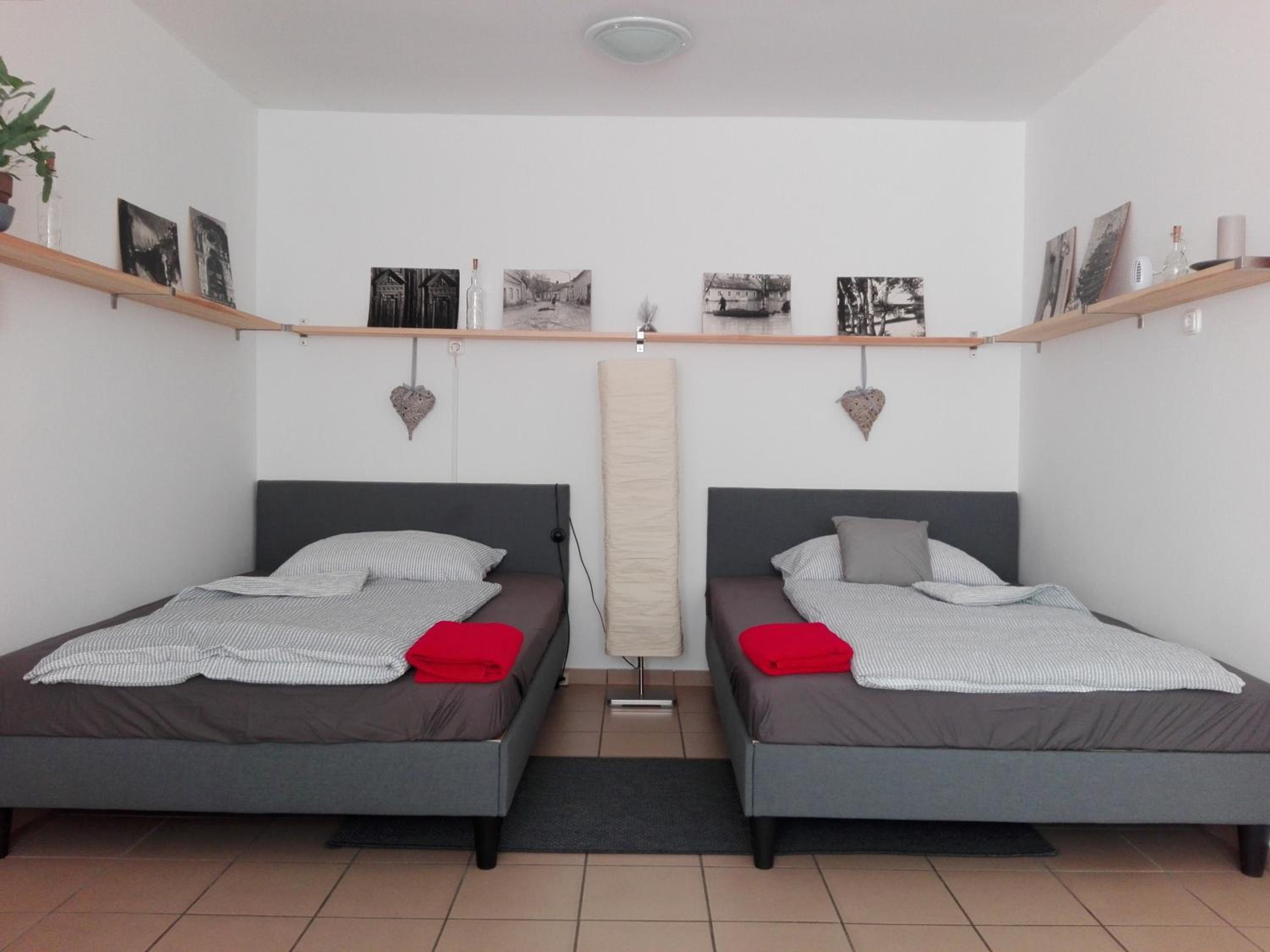 One-Bedroom Apartment - Photo 17