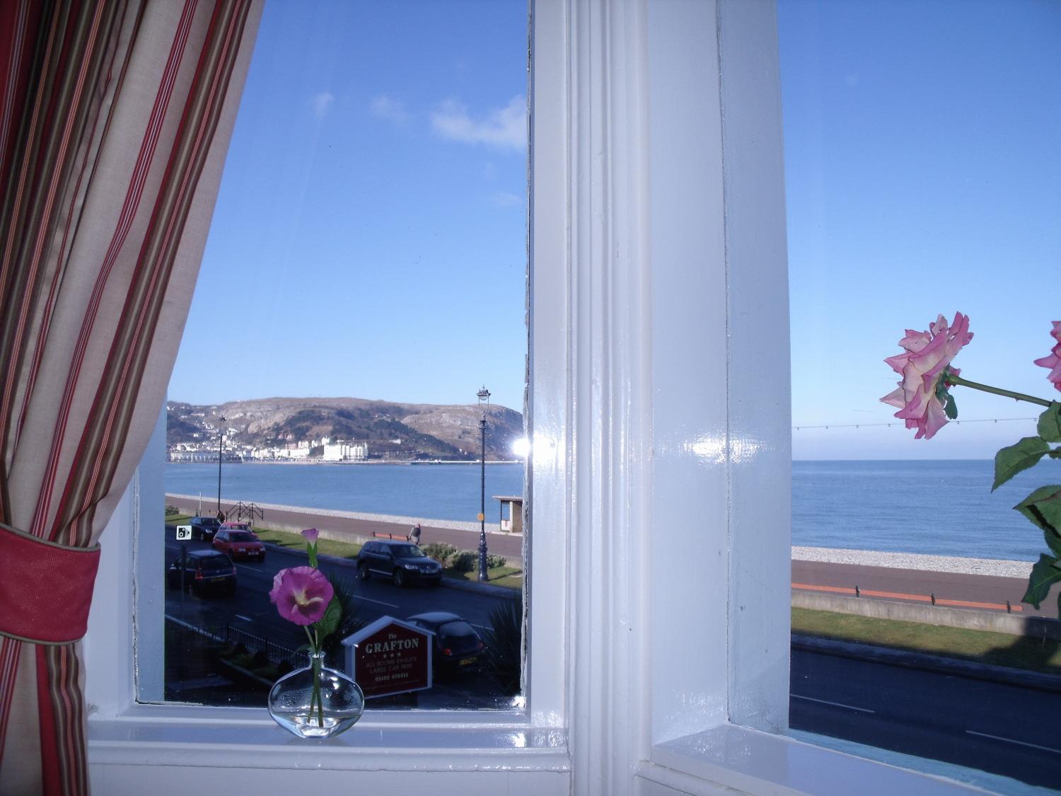 Superior King Room with Sea View photo 1