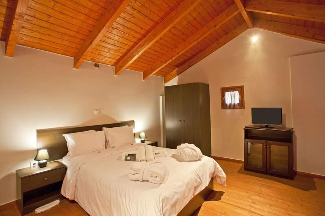 Quadruple Room with Mountain View - Photo 4