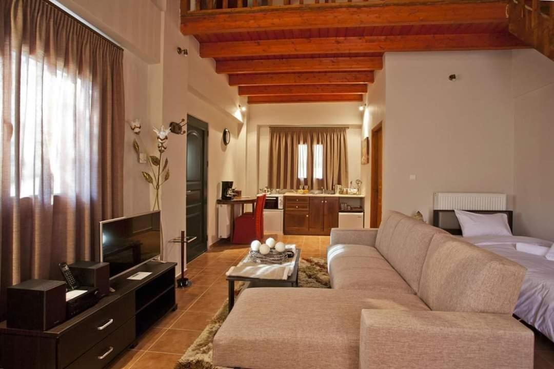 Quadruple Room with Mountain View - Photo 17