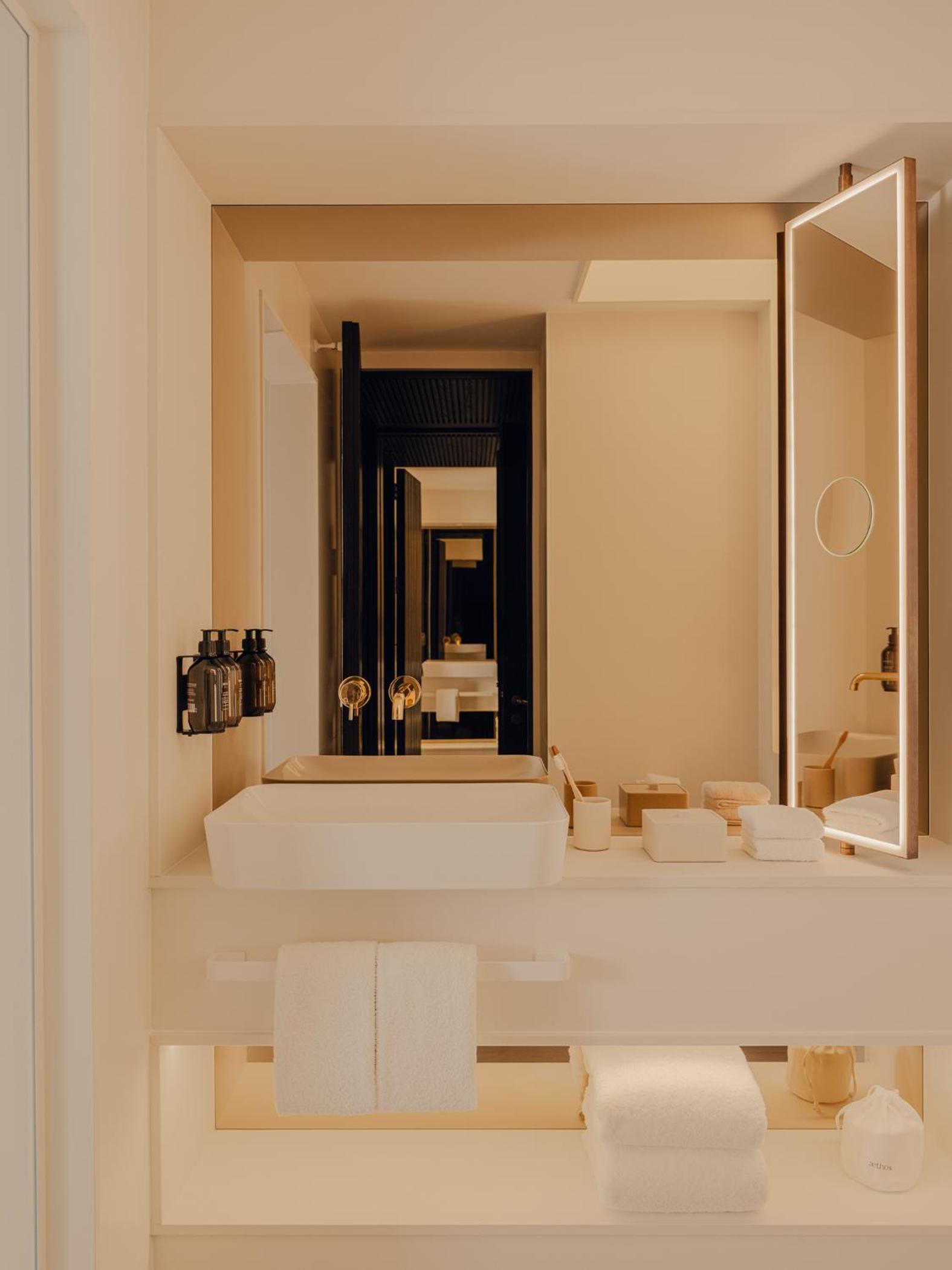 Executive accessible rooms