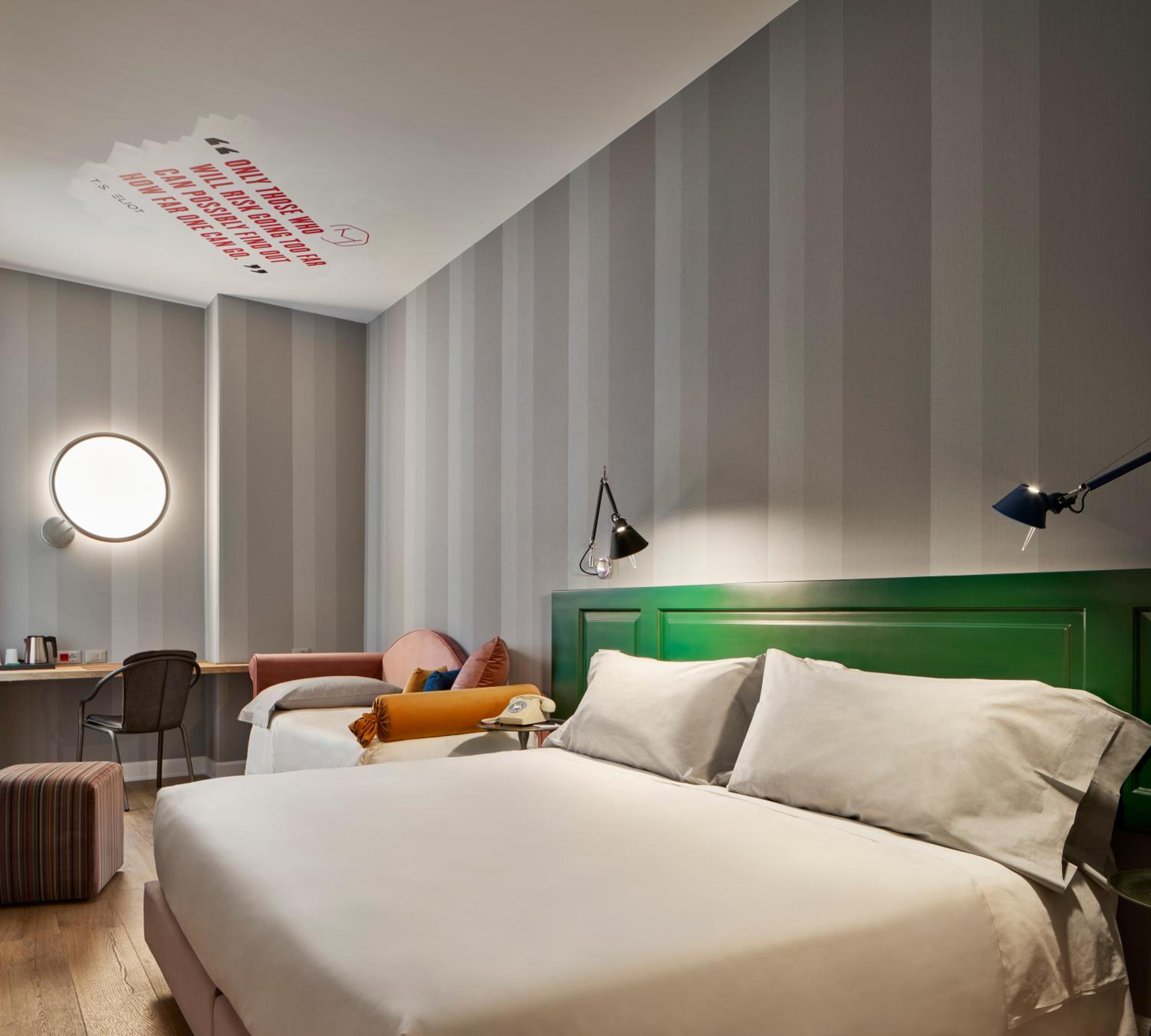 Double or Twin Room - Photo 4