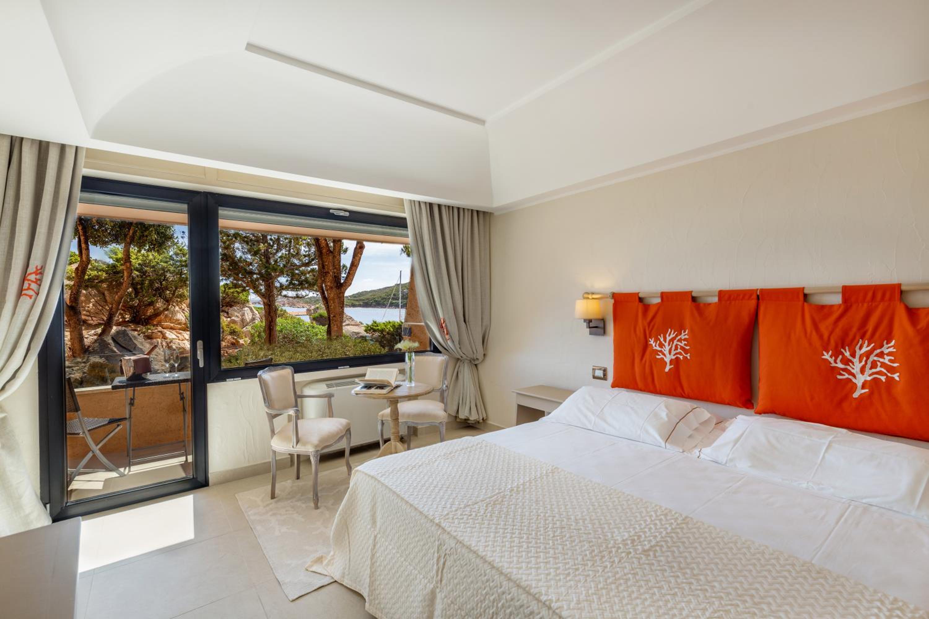 Double Room with Sea View - Photo 24