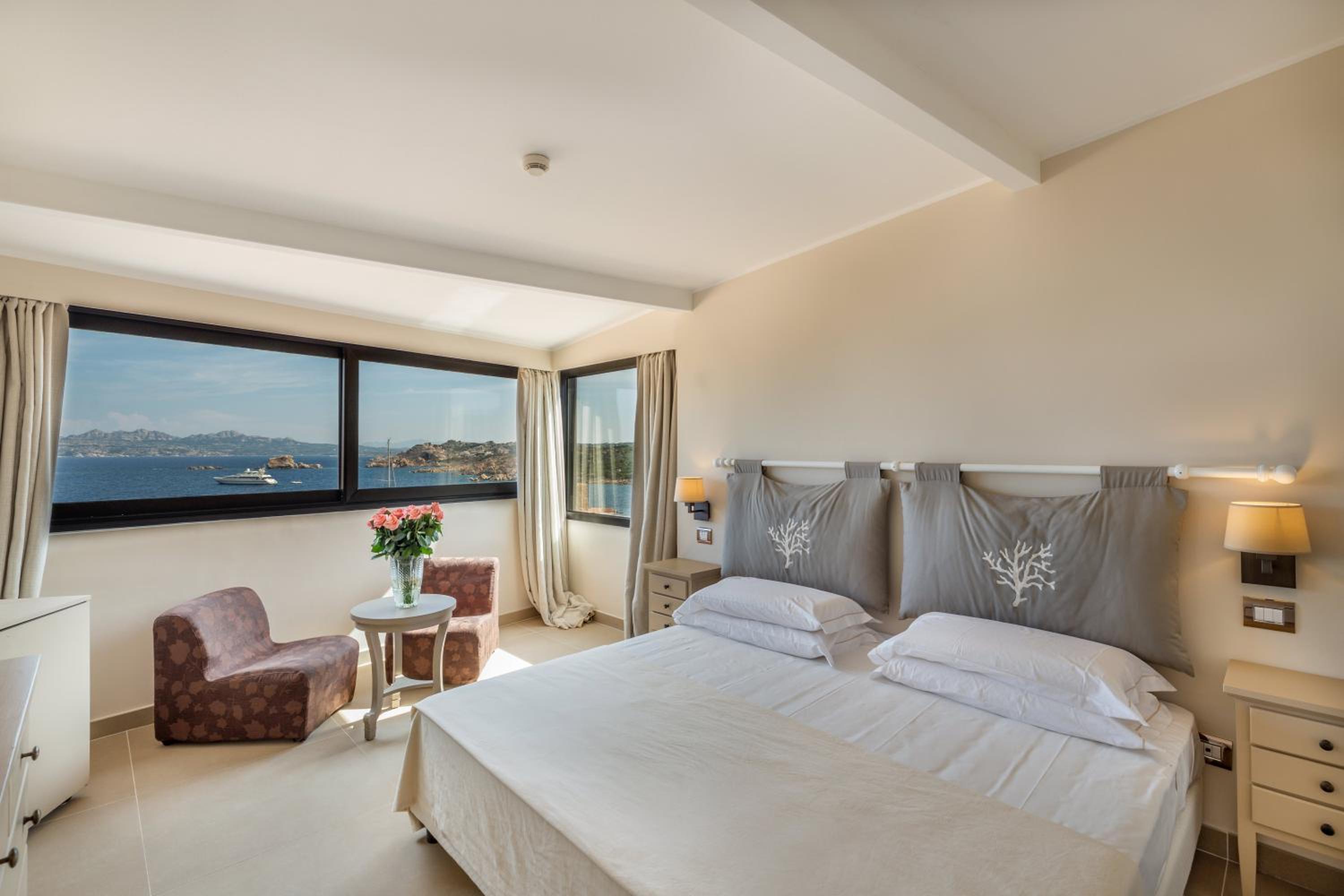 Double Room with Sea View - Photo 5