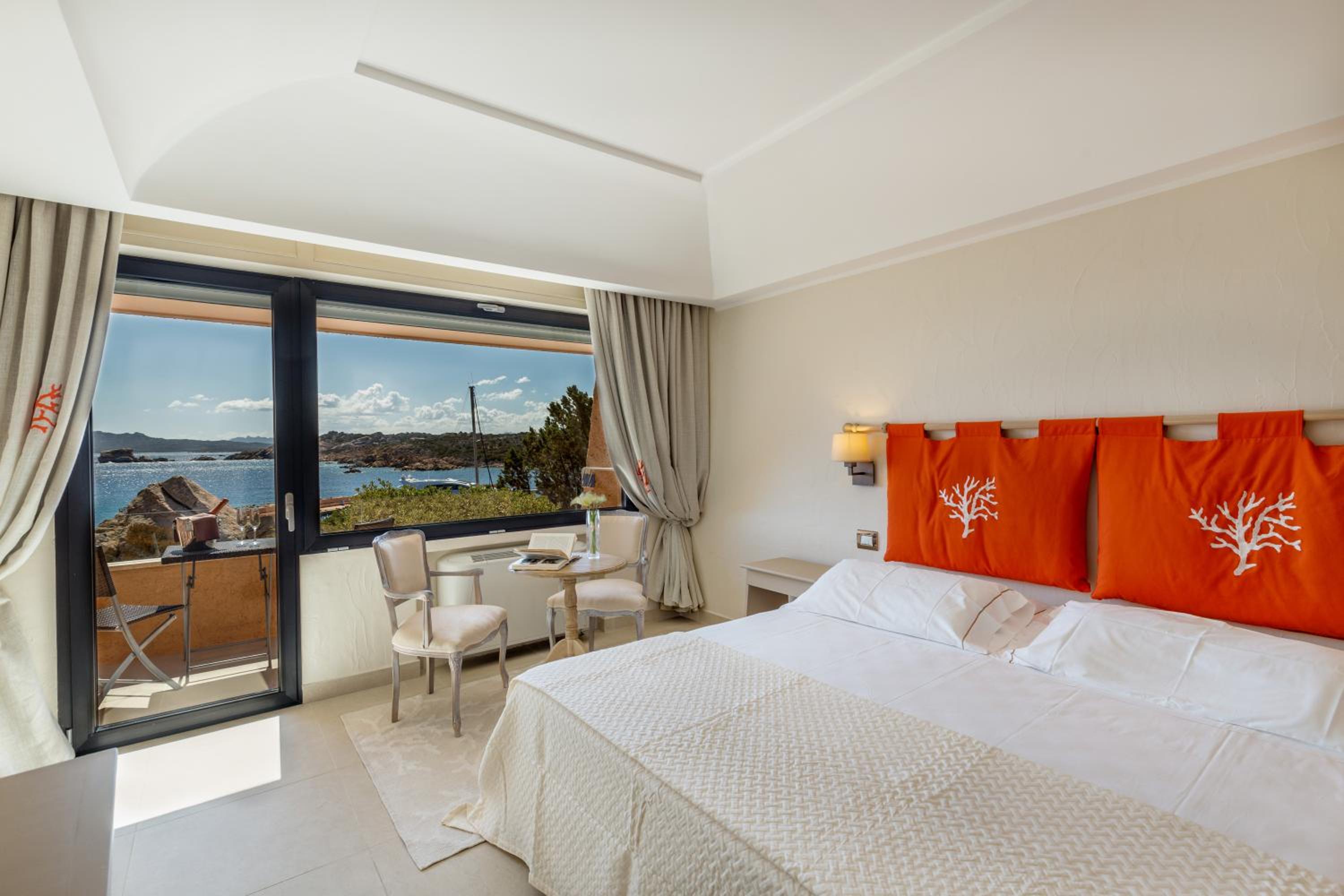Double Room with Sea View - Photo 7