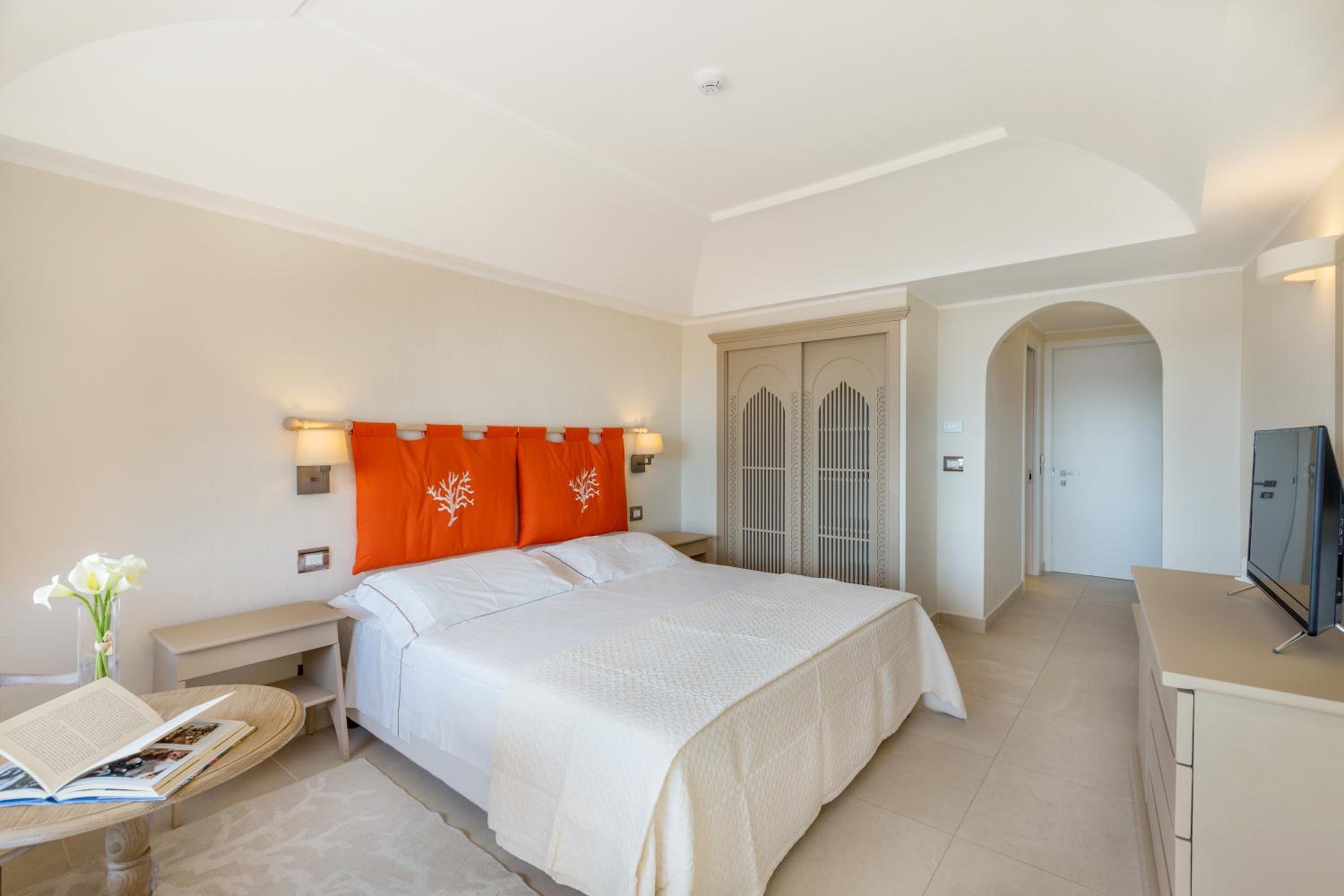 Double Room with Sea View - Photo 10