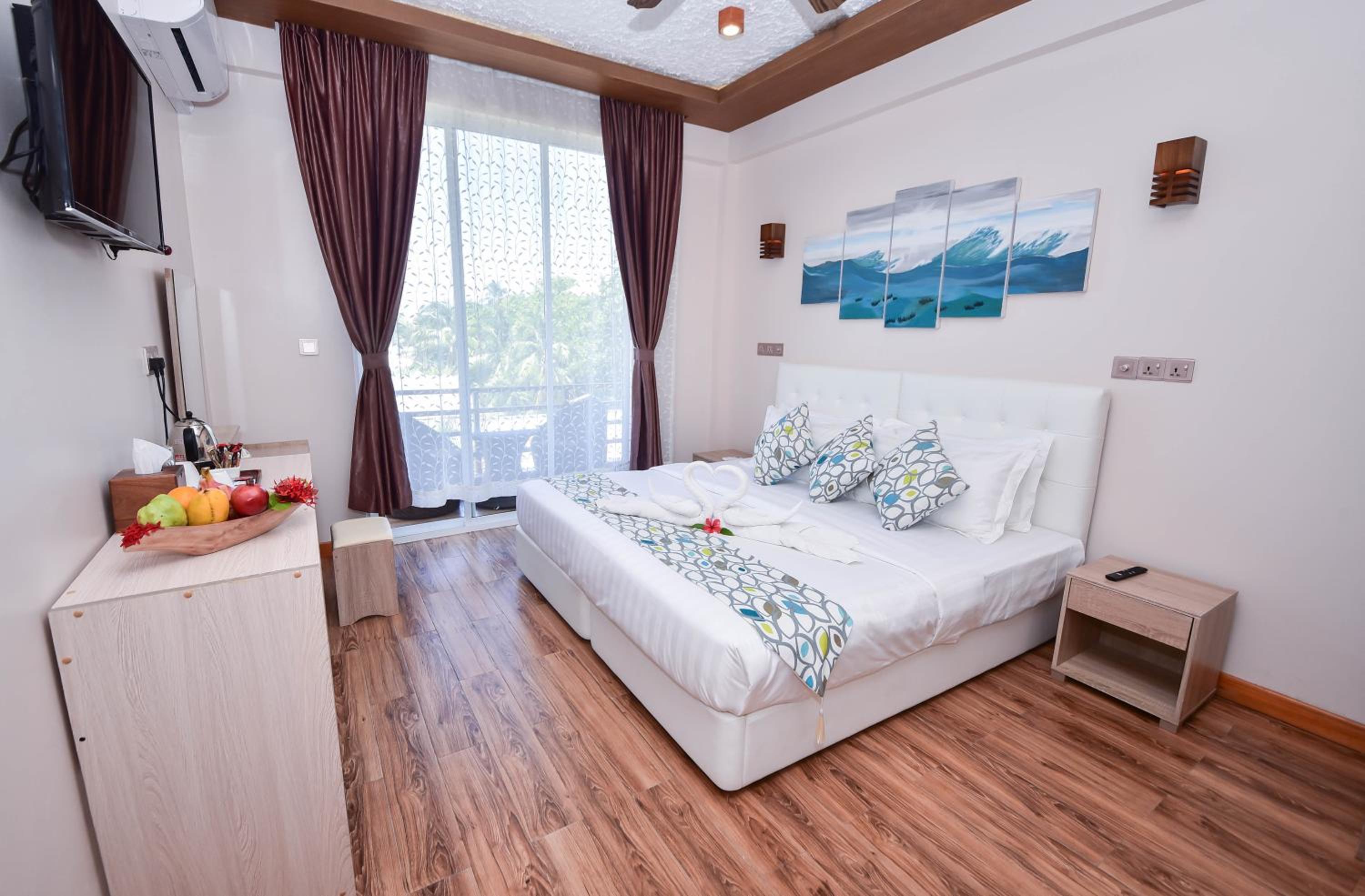 Deluxe Double Room - Photo 7