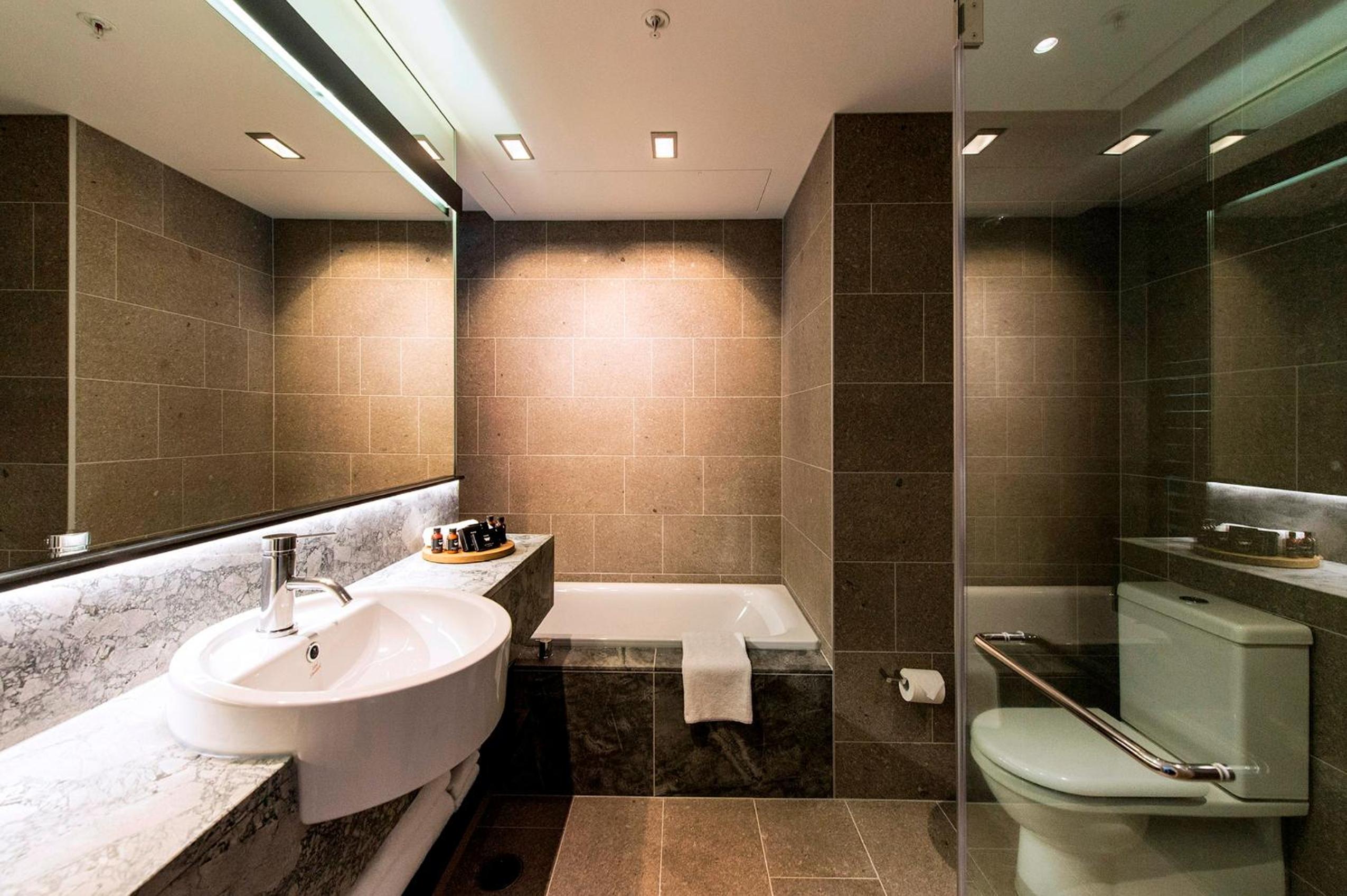 Grand King Room - Photo 5